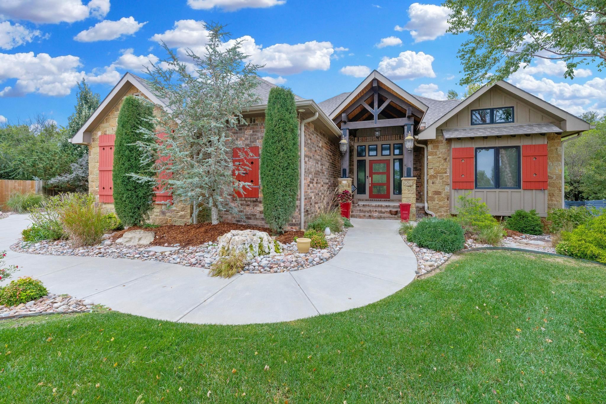 1517 N Obsidian Ct, Wichita, KS 67235