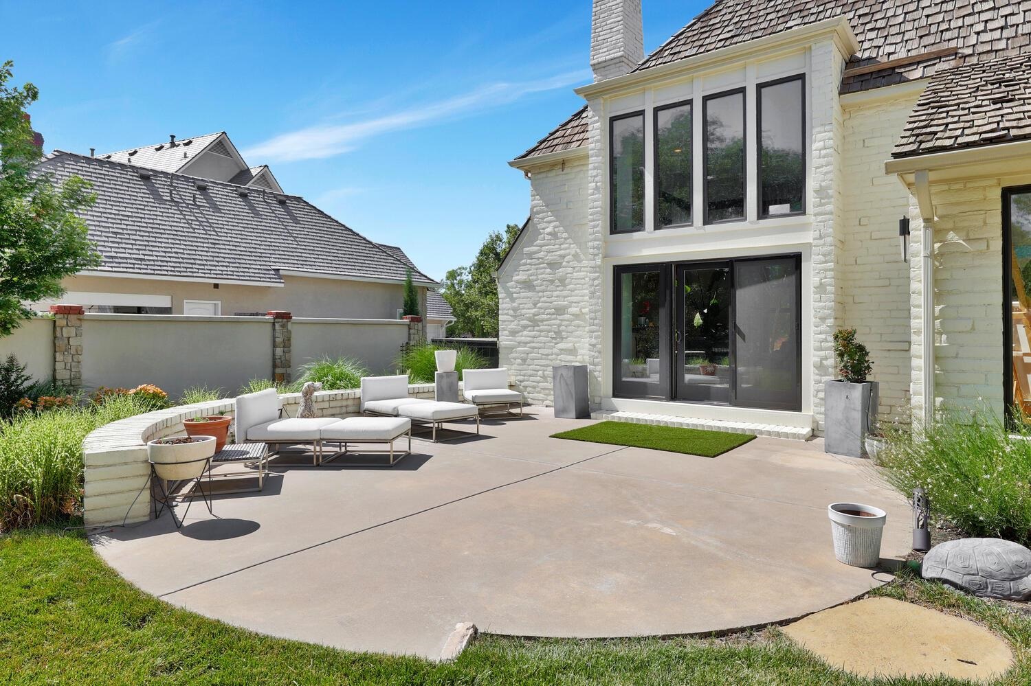 1536 N Gatewood Ct, Wichita, KS 67206