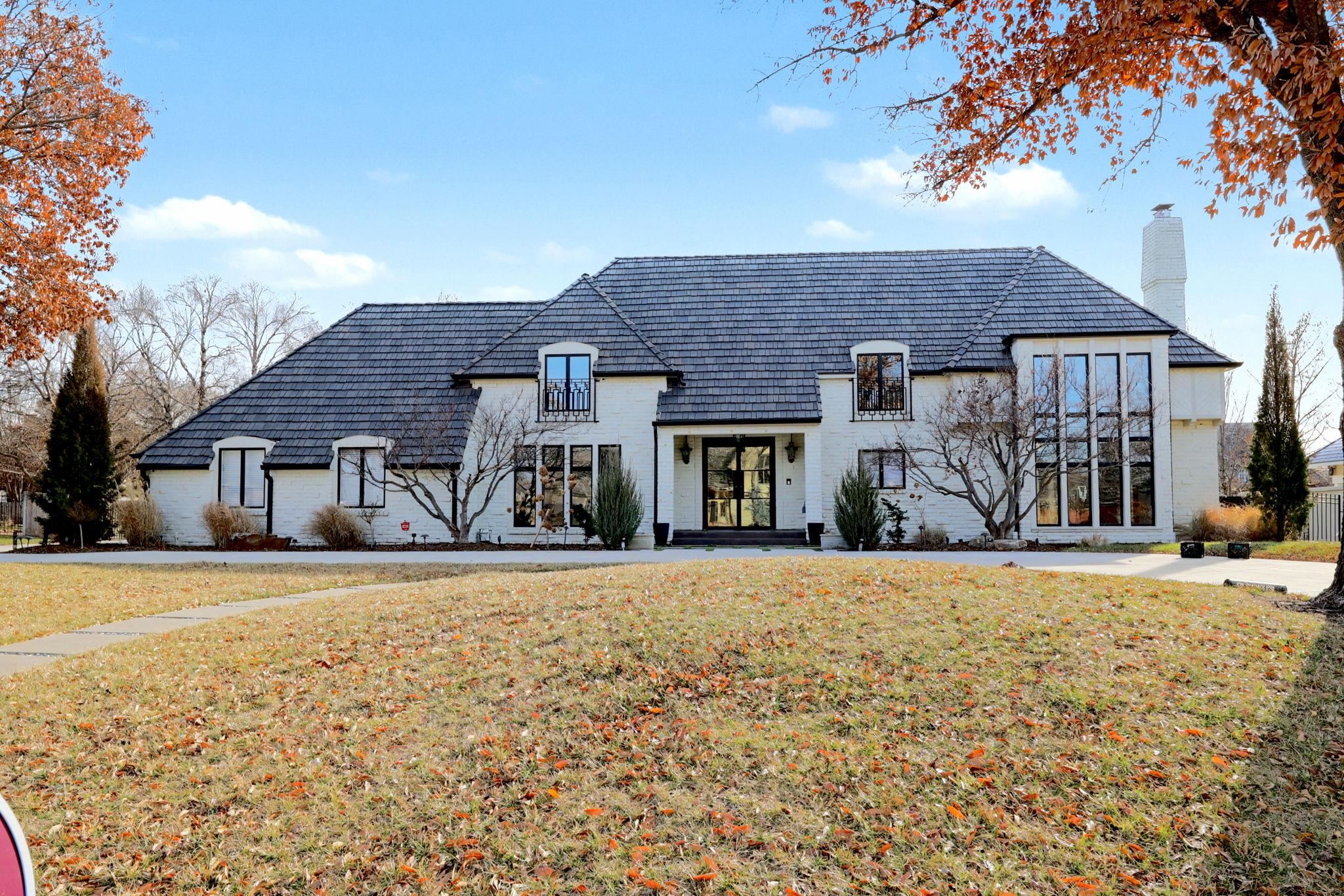 1536 N Gatewood Ct, Wichita, KS 67206