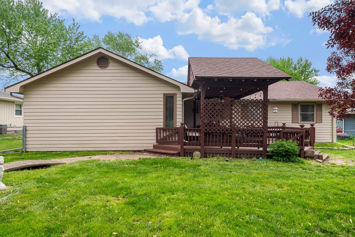 212 Elm St, Wellsville, KS 66092