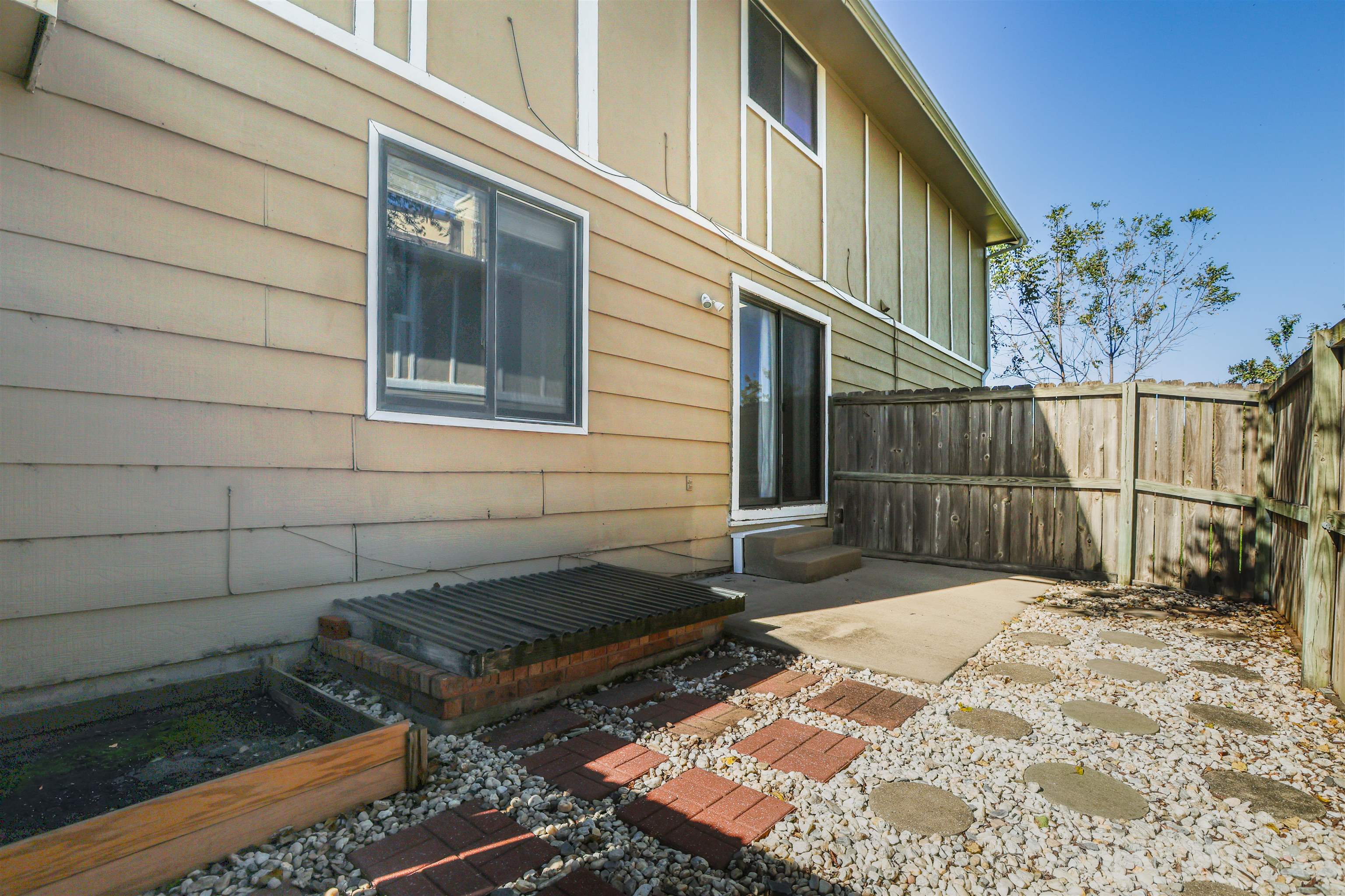 10504 W Texas St Unit 401, Wichita, KS 67209