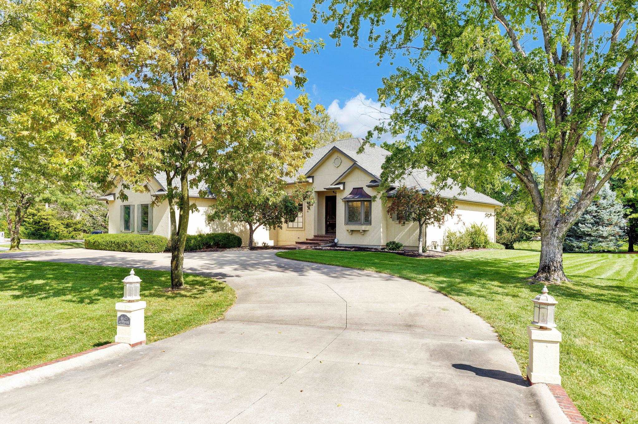 4603 Spyglass Dr, Hutchinson, KS 67502