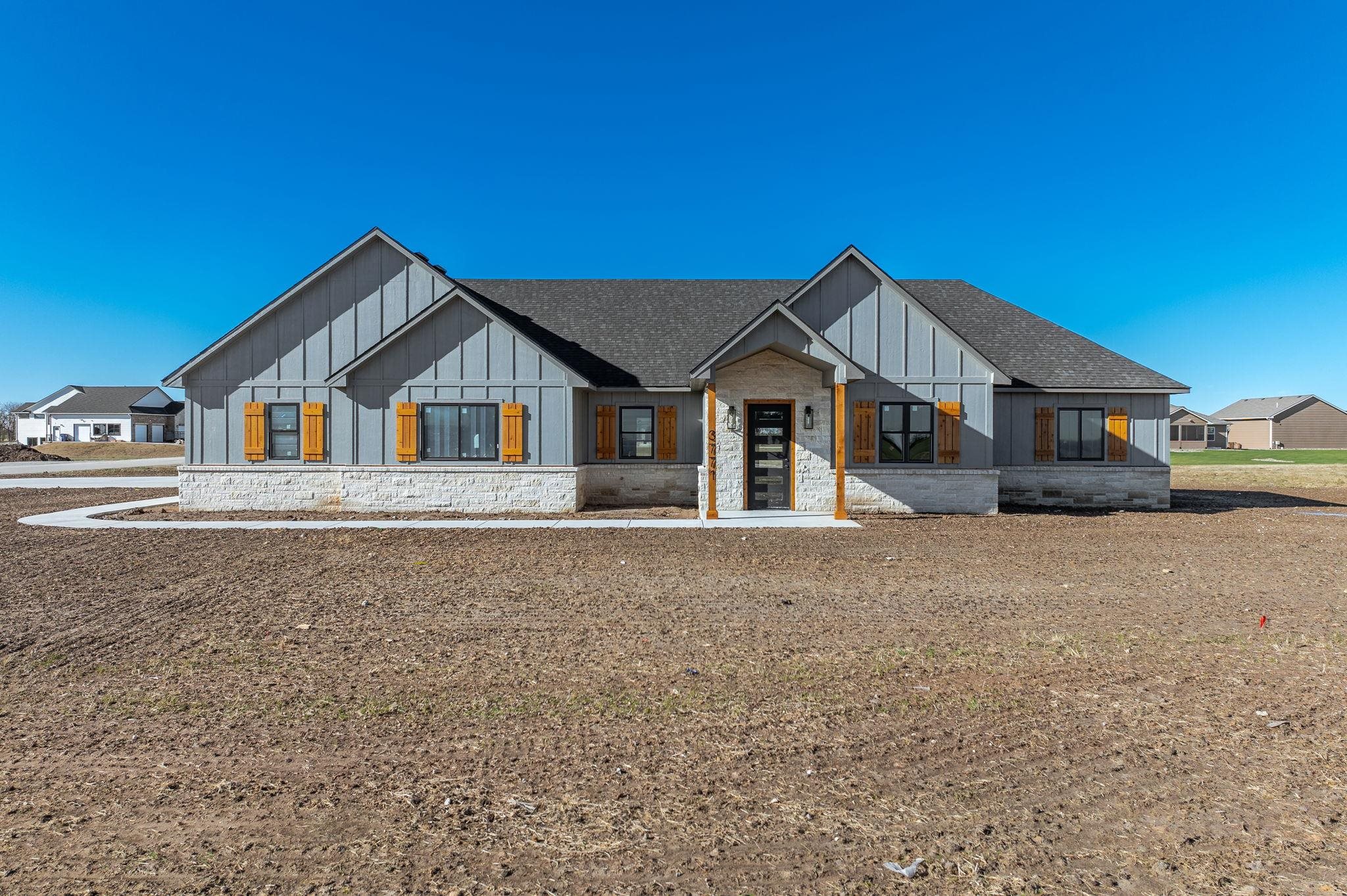 3771 S Tapestry Ln, Goddard, KS 67052