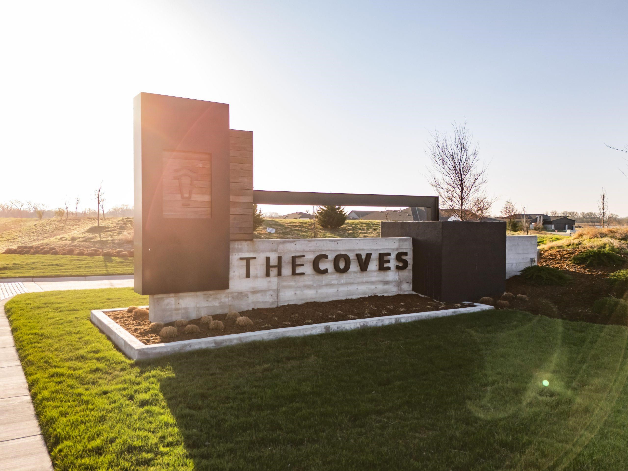 8329 Waterway Ct, Maize, KS 67101