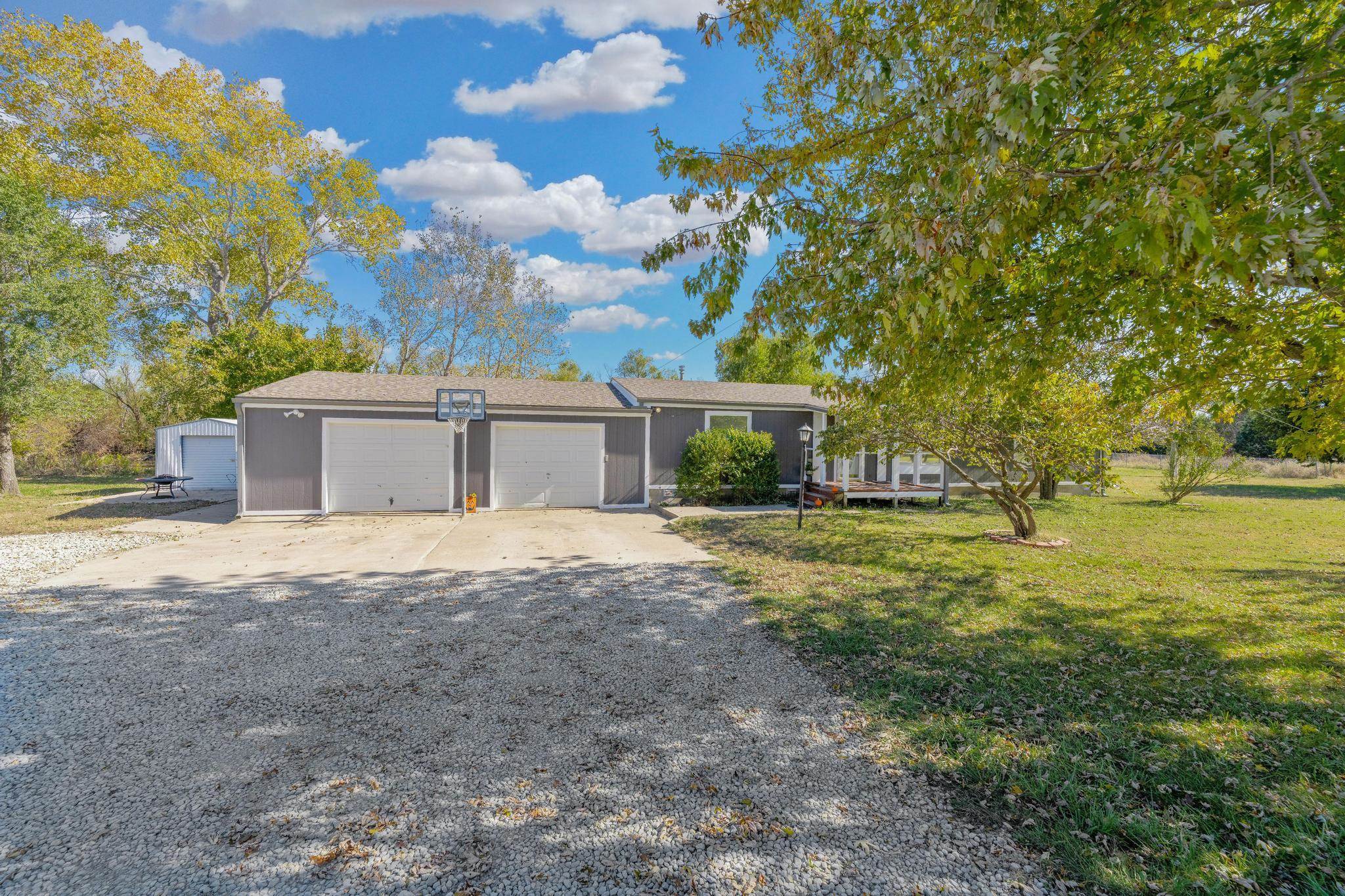 9770 SE Kay Dr, Leon, KS 67074