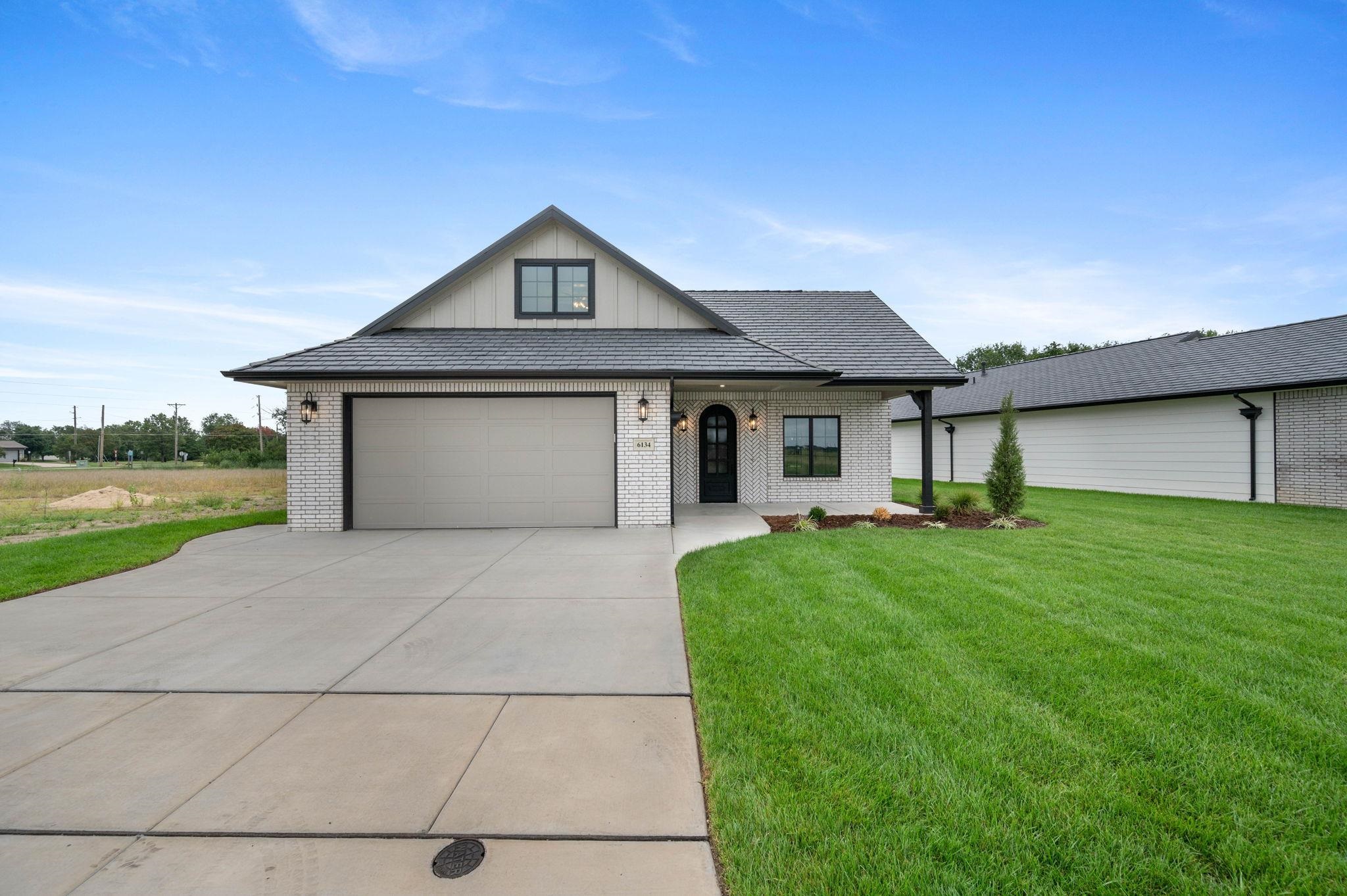 6134 N Hiebert Dr, Park City, KS 67219