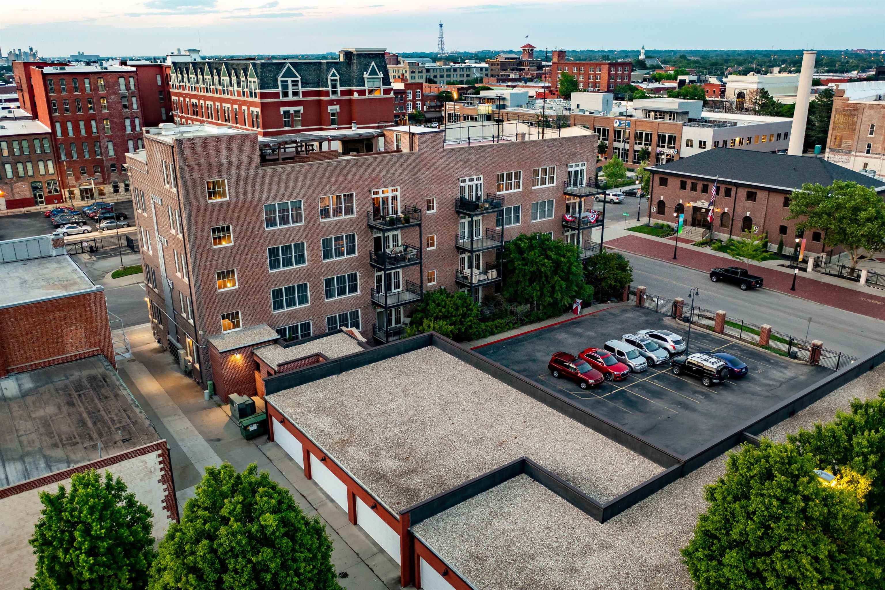 201 S Saint Francis Ave Apt 503, Wichita, KS 67202