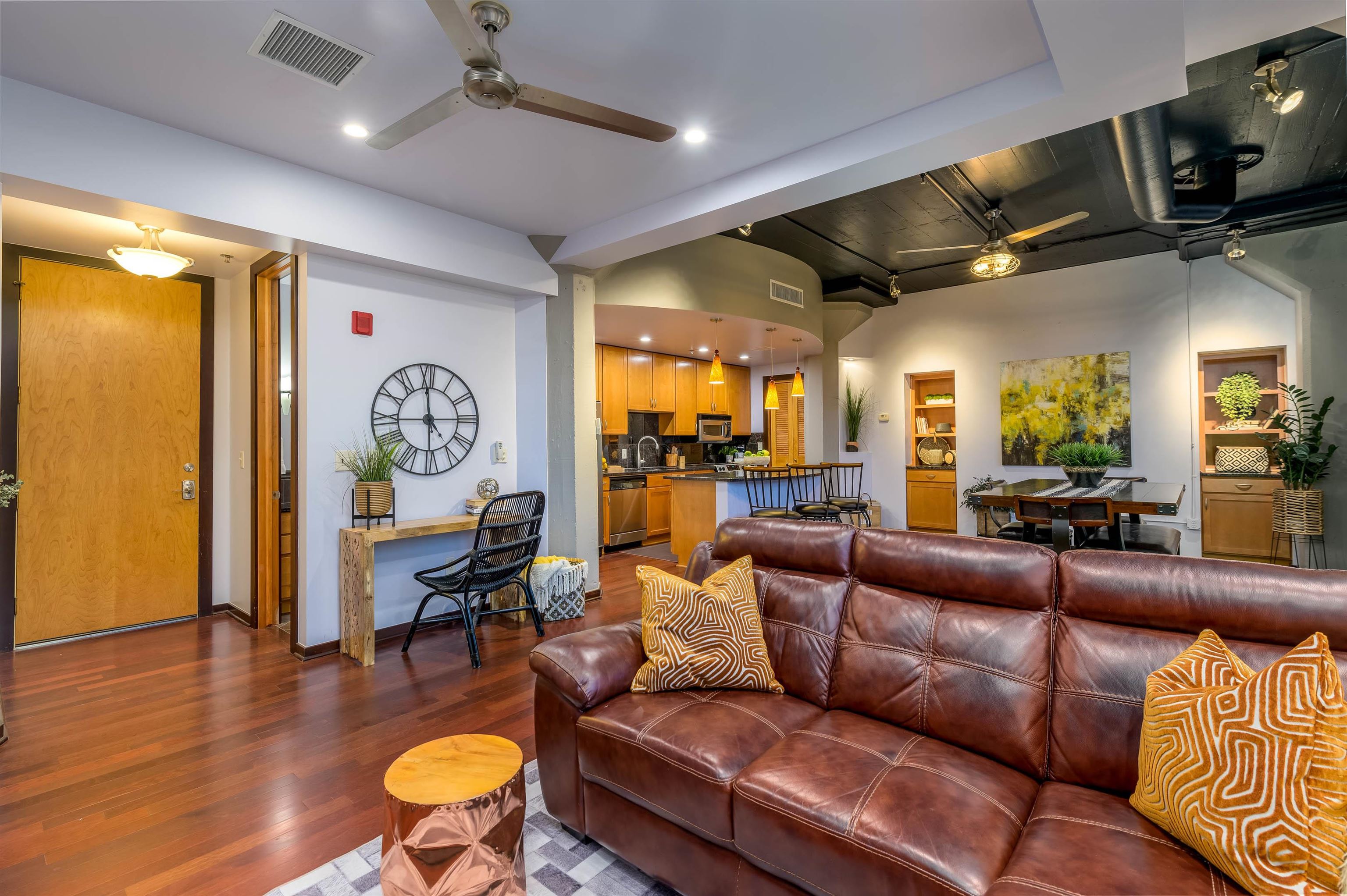 201 S Saint Francis Ave Apt 503, Wichita, KS 67202