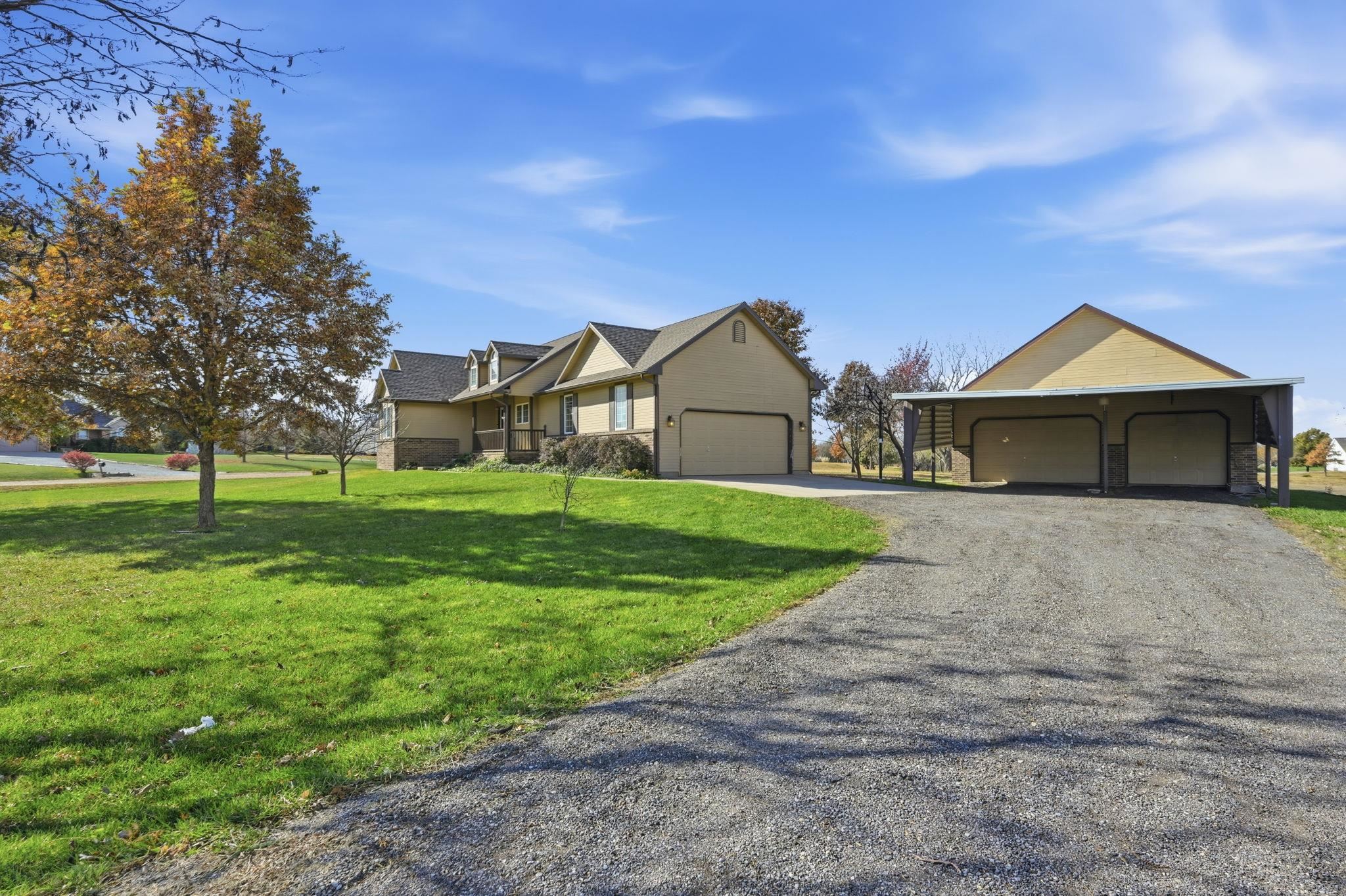 10622 W Bluewater Ct, Clearwater, KS 67026
