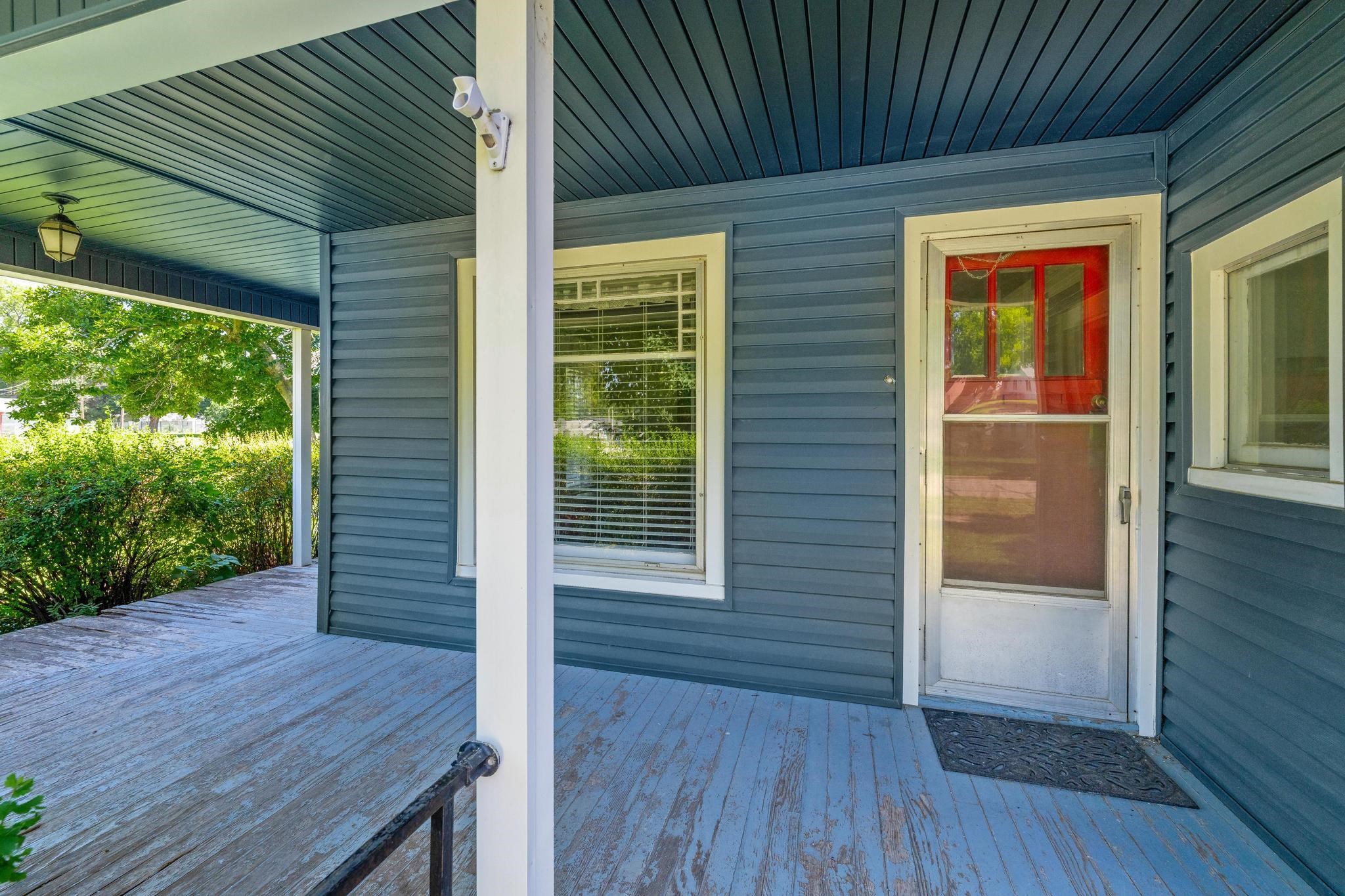 526 N Linden, Belle Plaine, KS 67013