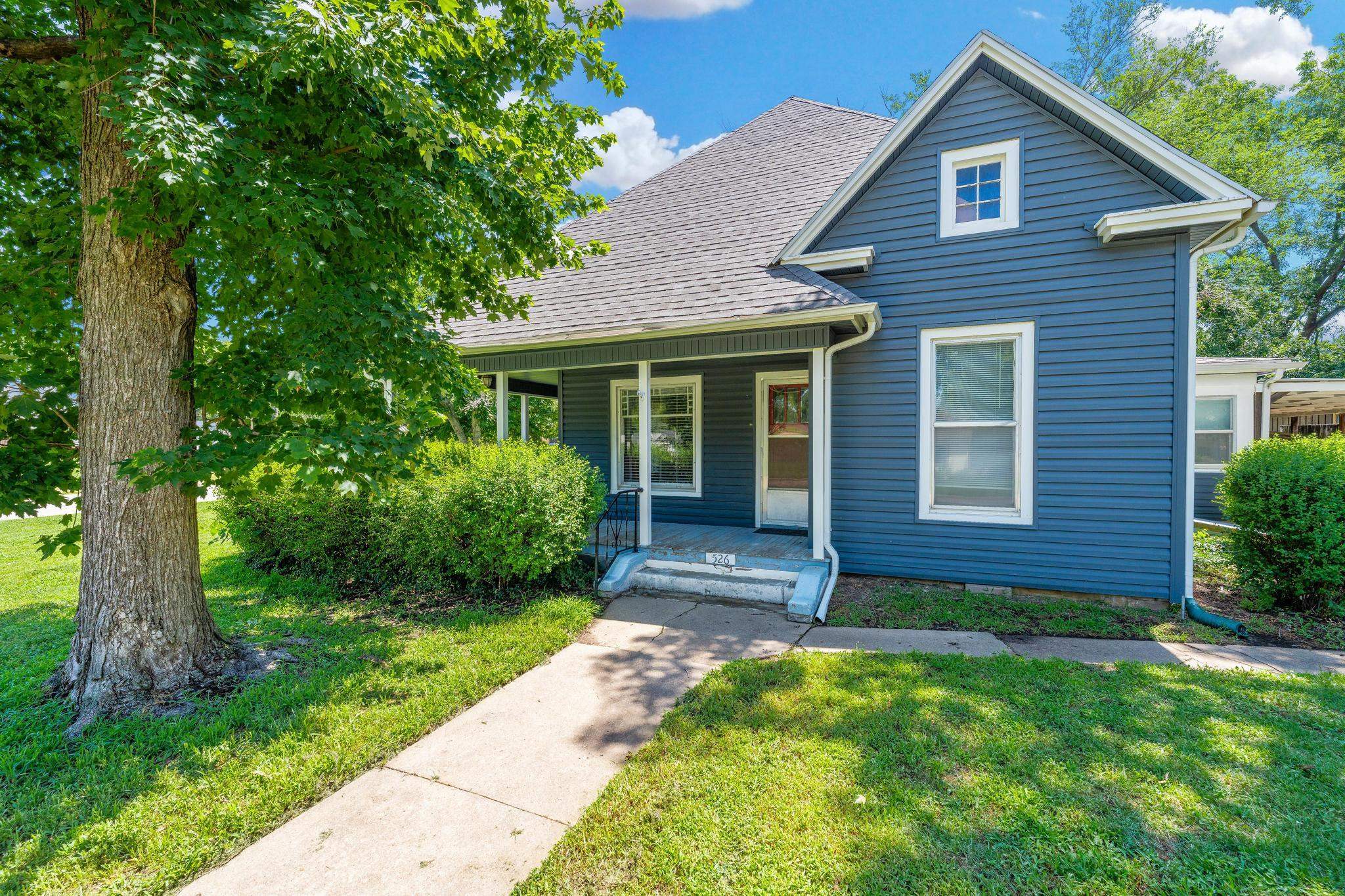 526 N Linden, Belle Plaine, KS 67013