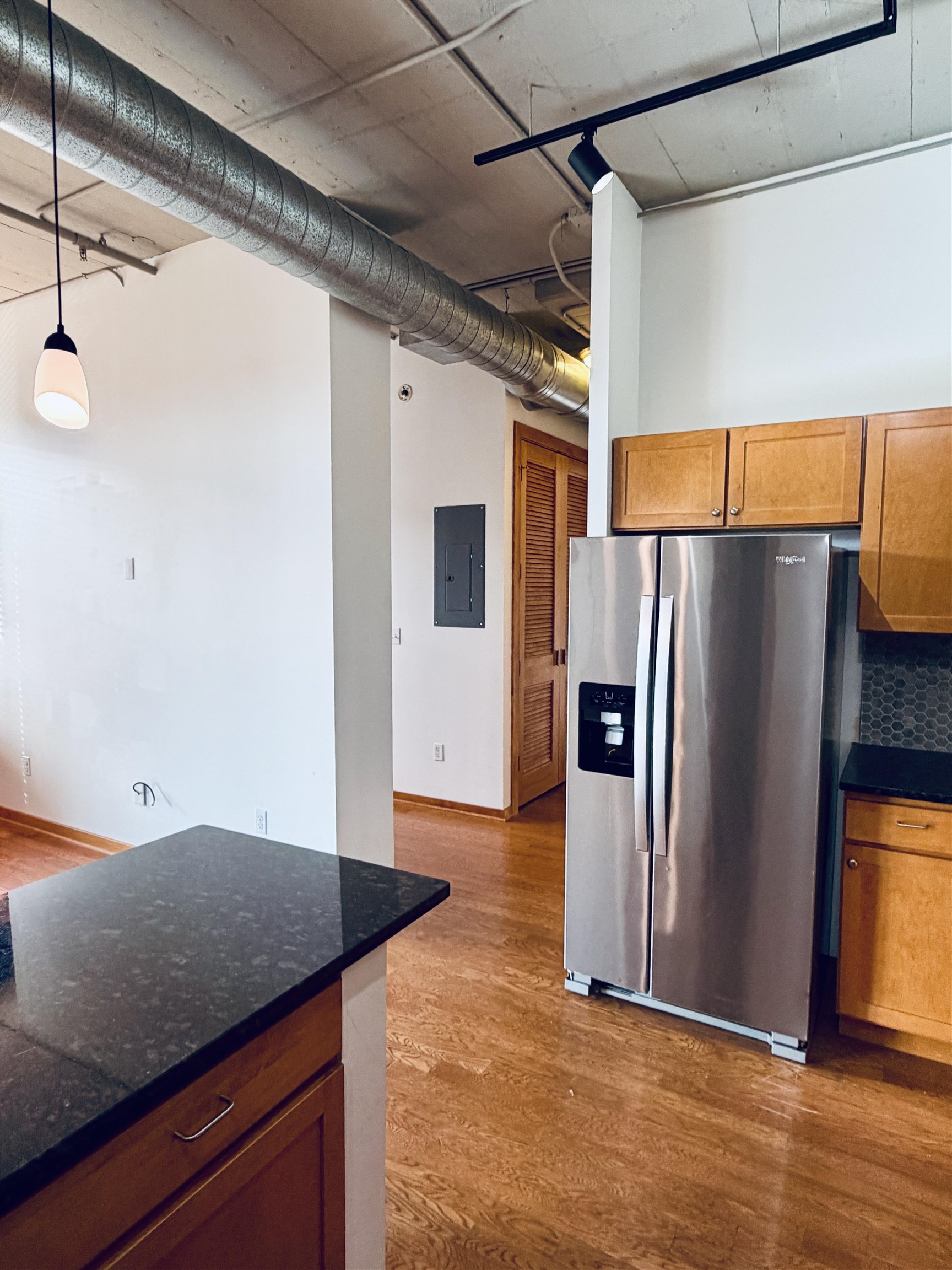 201 S Saint Francis Ave #403, Wichita, KS 67202