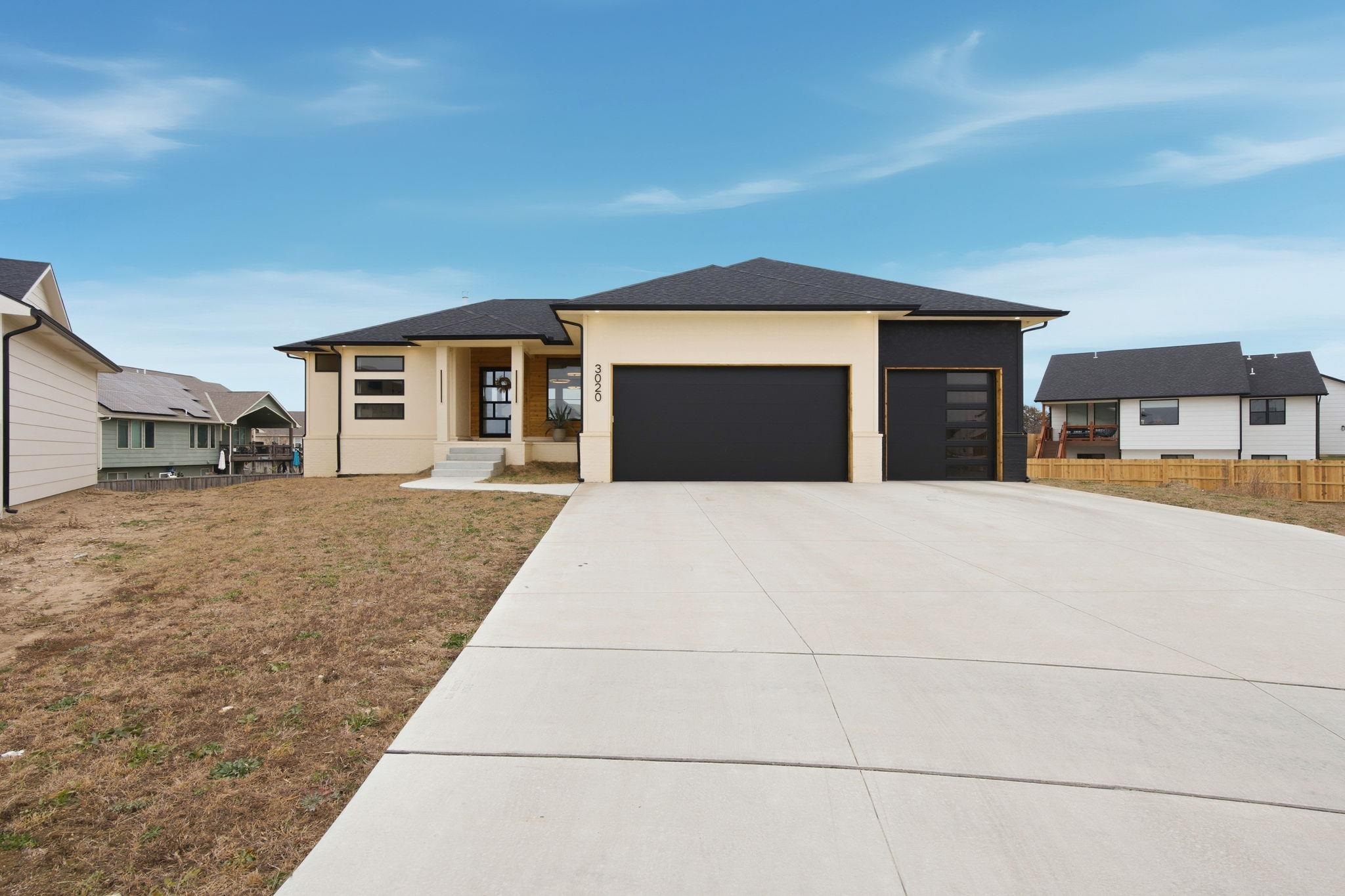 3020 E Burlington Cir, Park City, KS 67219
