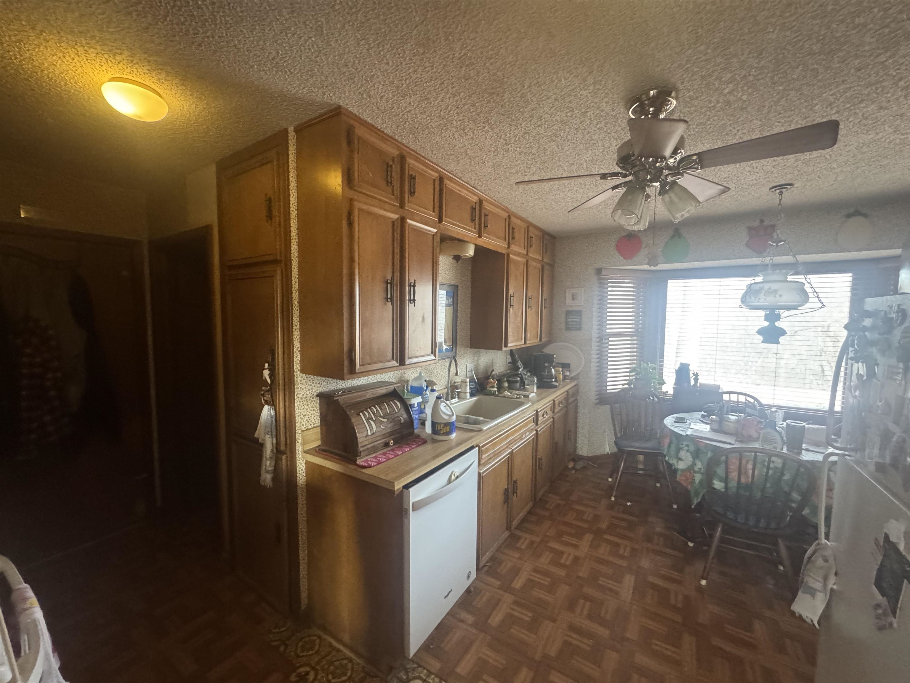 9810 S Ridge Rd, Sedgwick, KS 67135