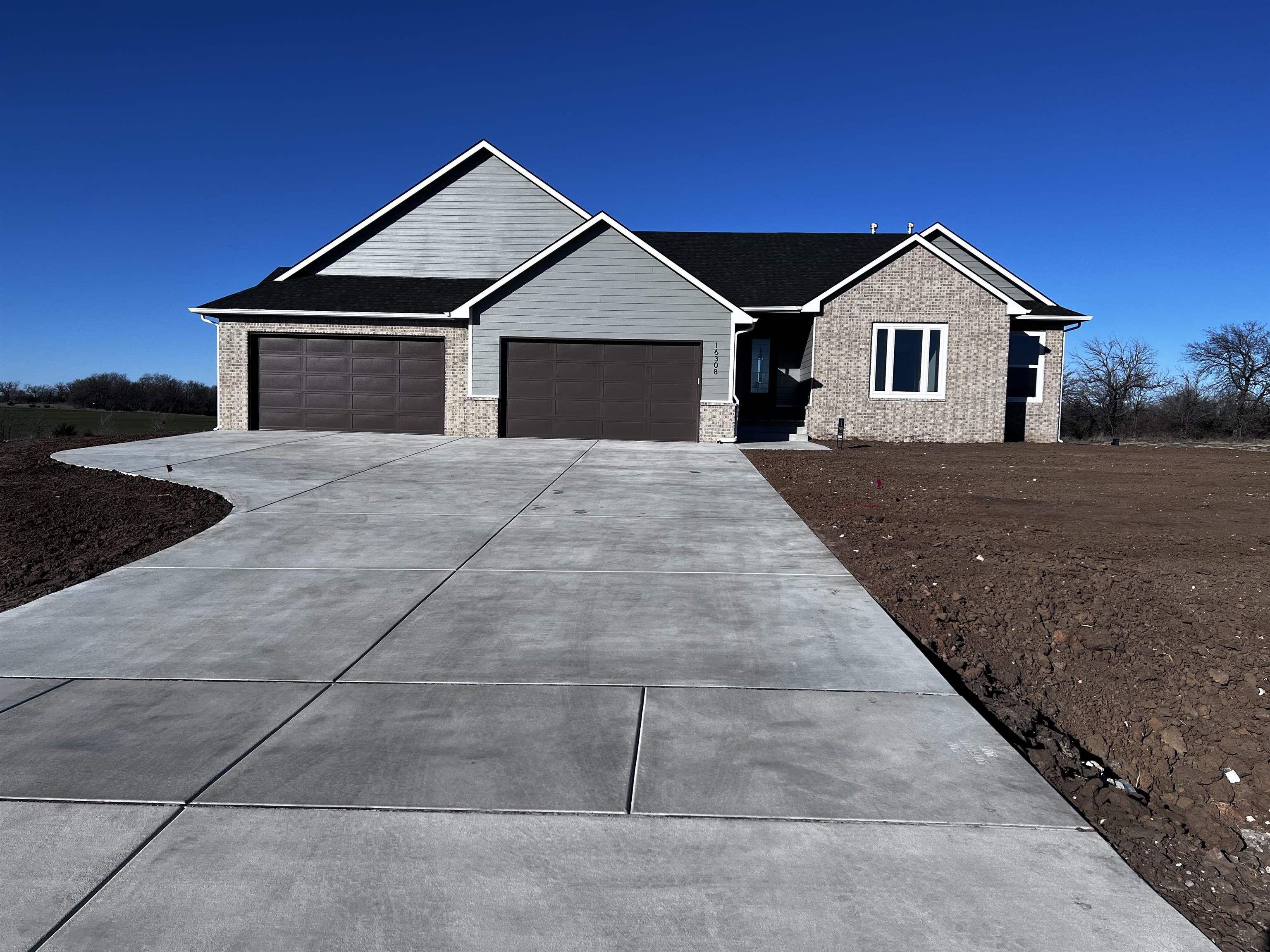 16308 W Shade Ct, Goddard, KS 67052