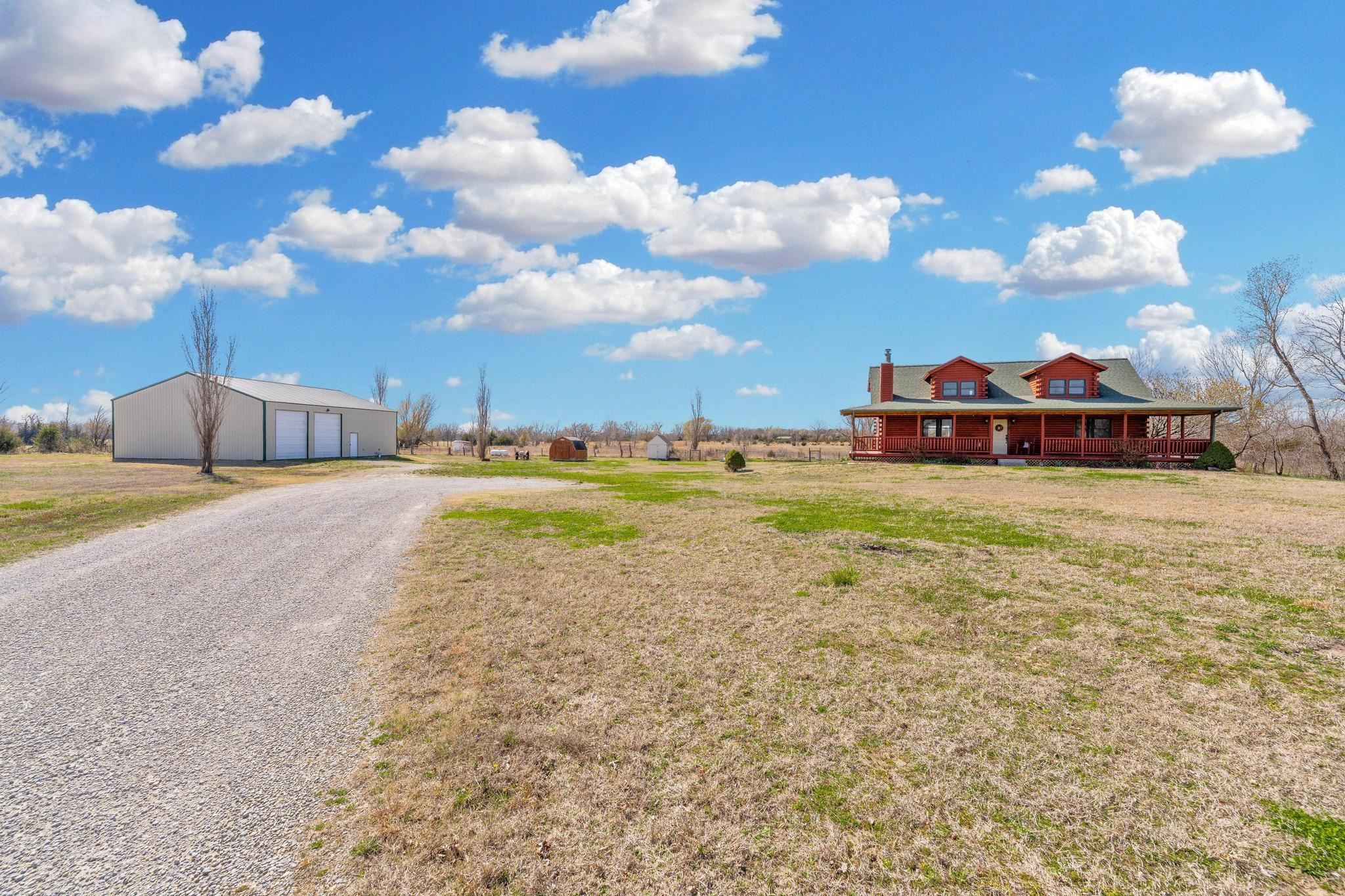9801 S 103rd St W, Clearwater, KS 67026