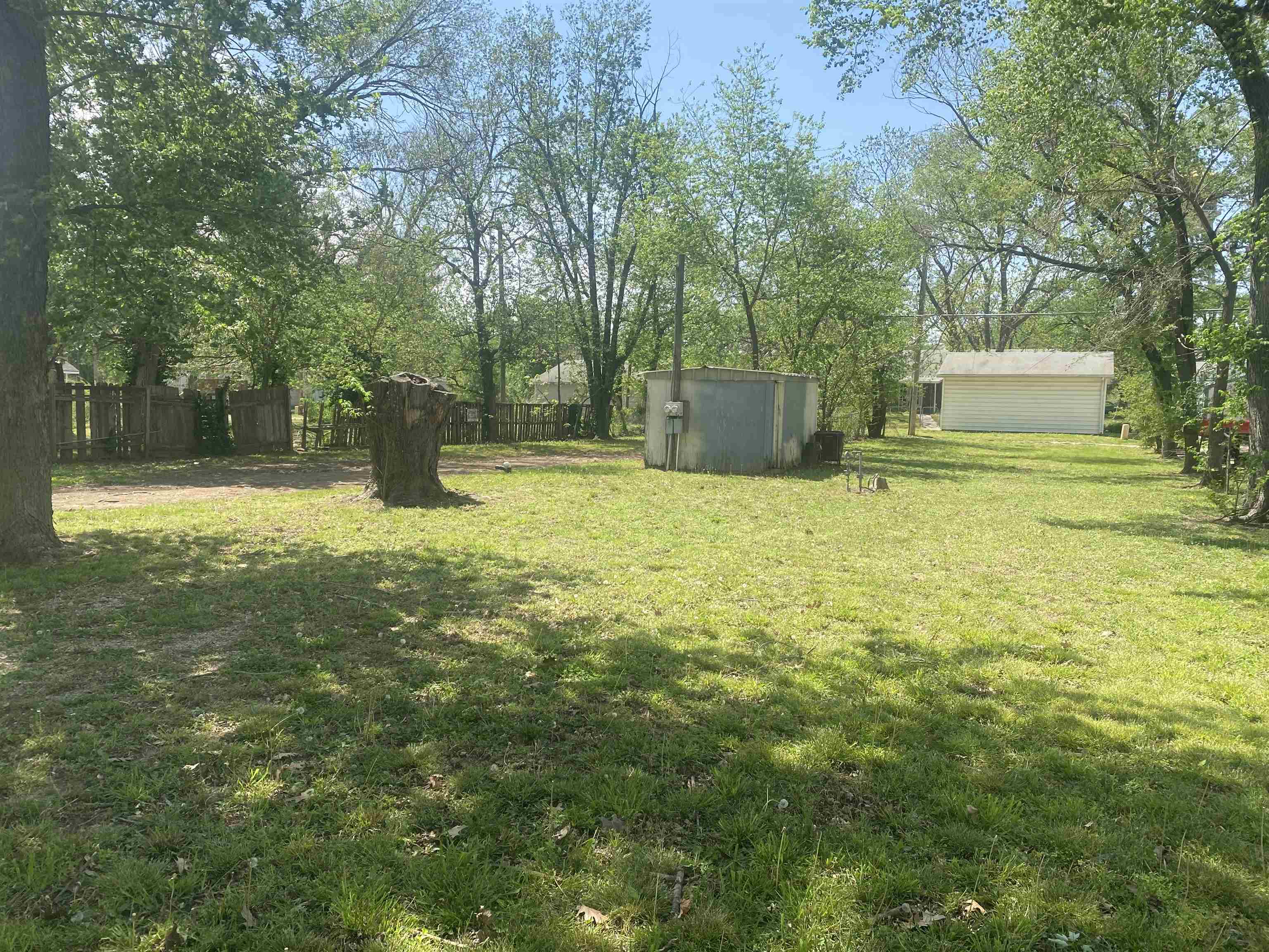 323 N Washington #323 N Washington St, Belle Plaine, KS 67013