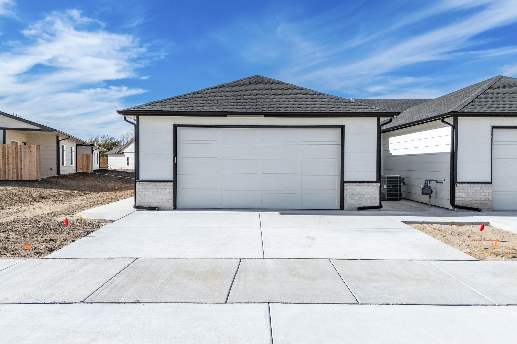 504 E Harper St, Valley Center, KS 67147-8948