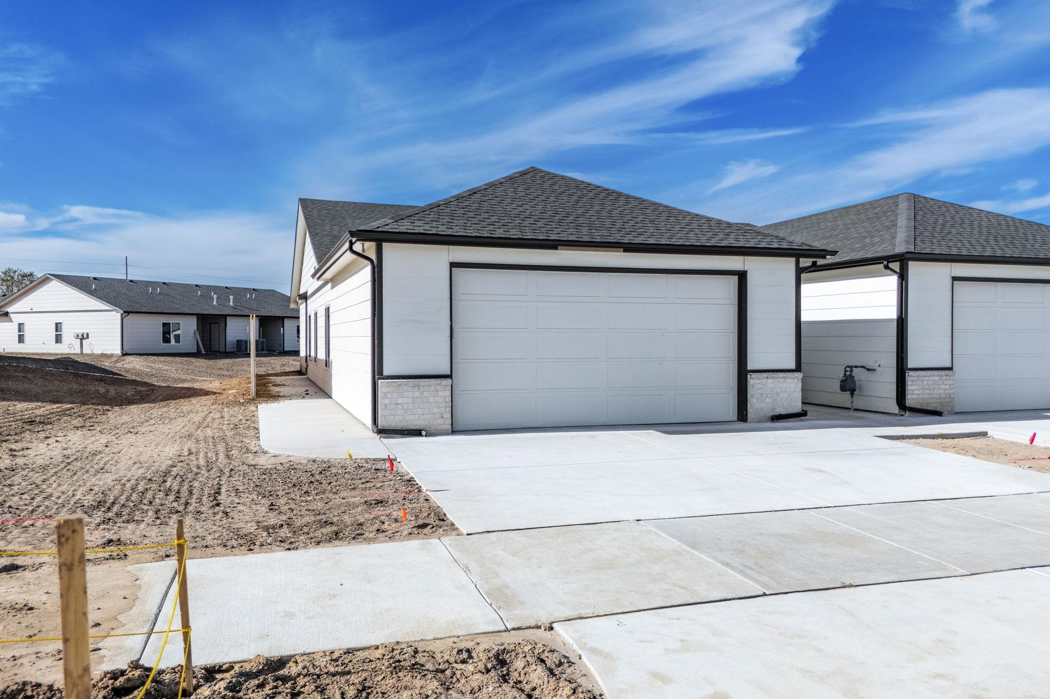 504 E Harper St, Valley Center, KS 67147-8948