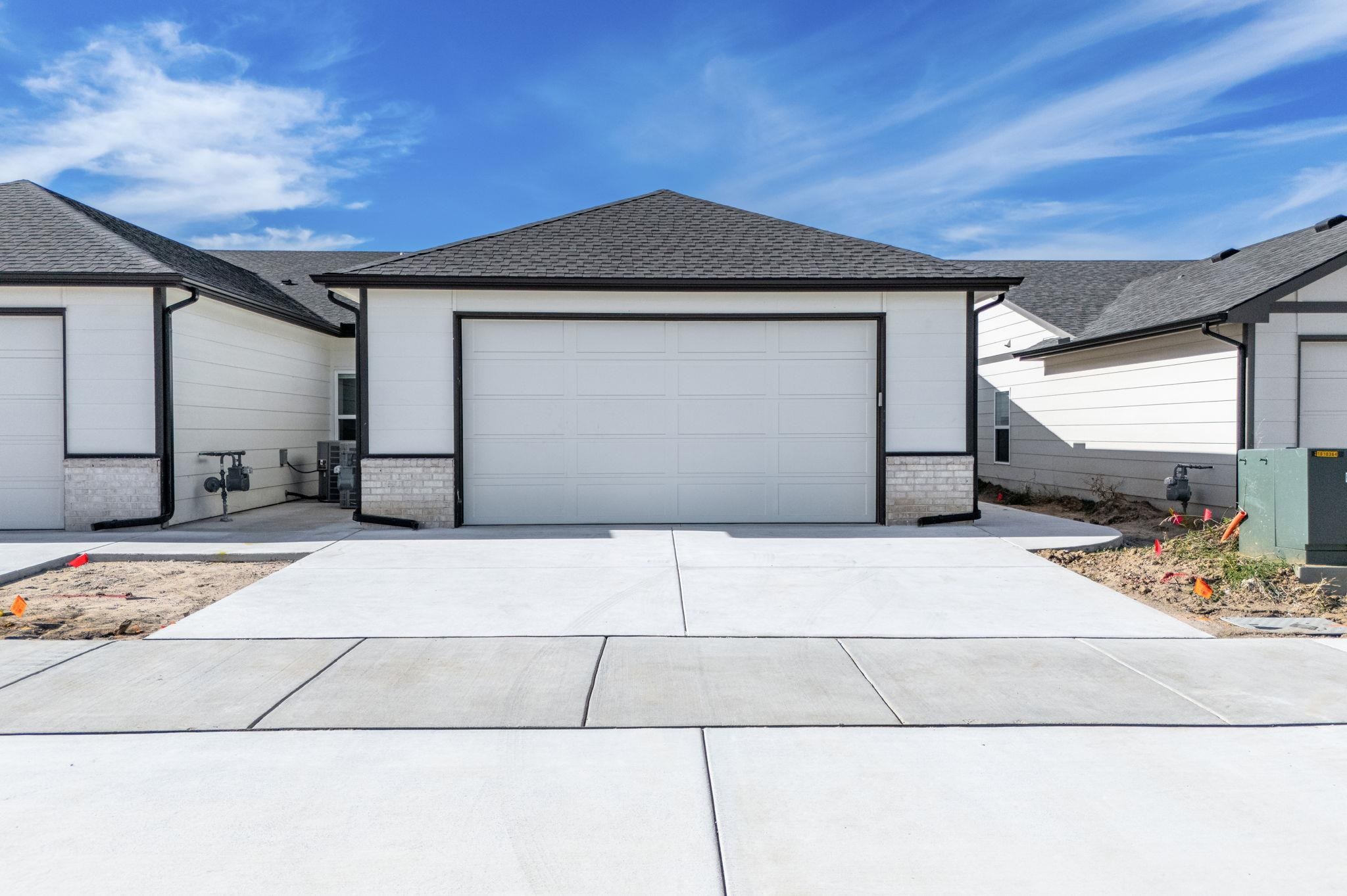 506 E Harper St, Valley Center, KS 67147-8948