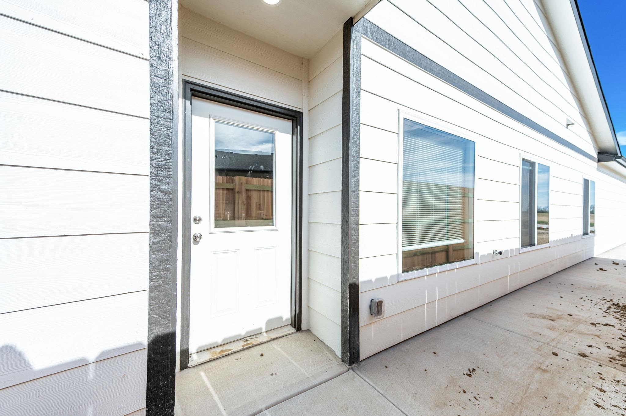 506 E Harper St, Valley Center, KS 67147-8948