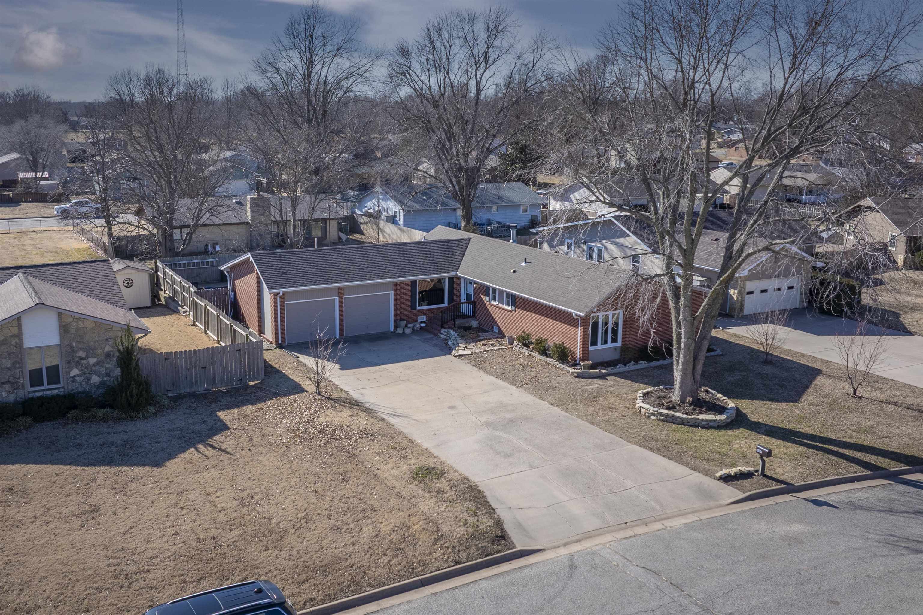 1029 Highland Dr, Arkansas City, KS 67005