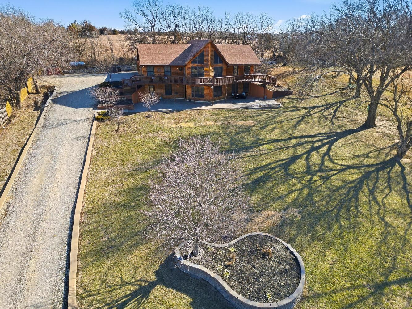 4326 Turner Ln, Salina, KS 67401