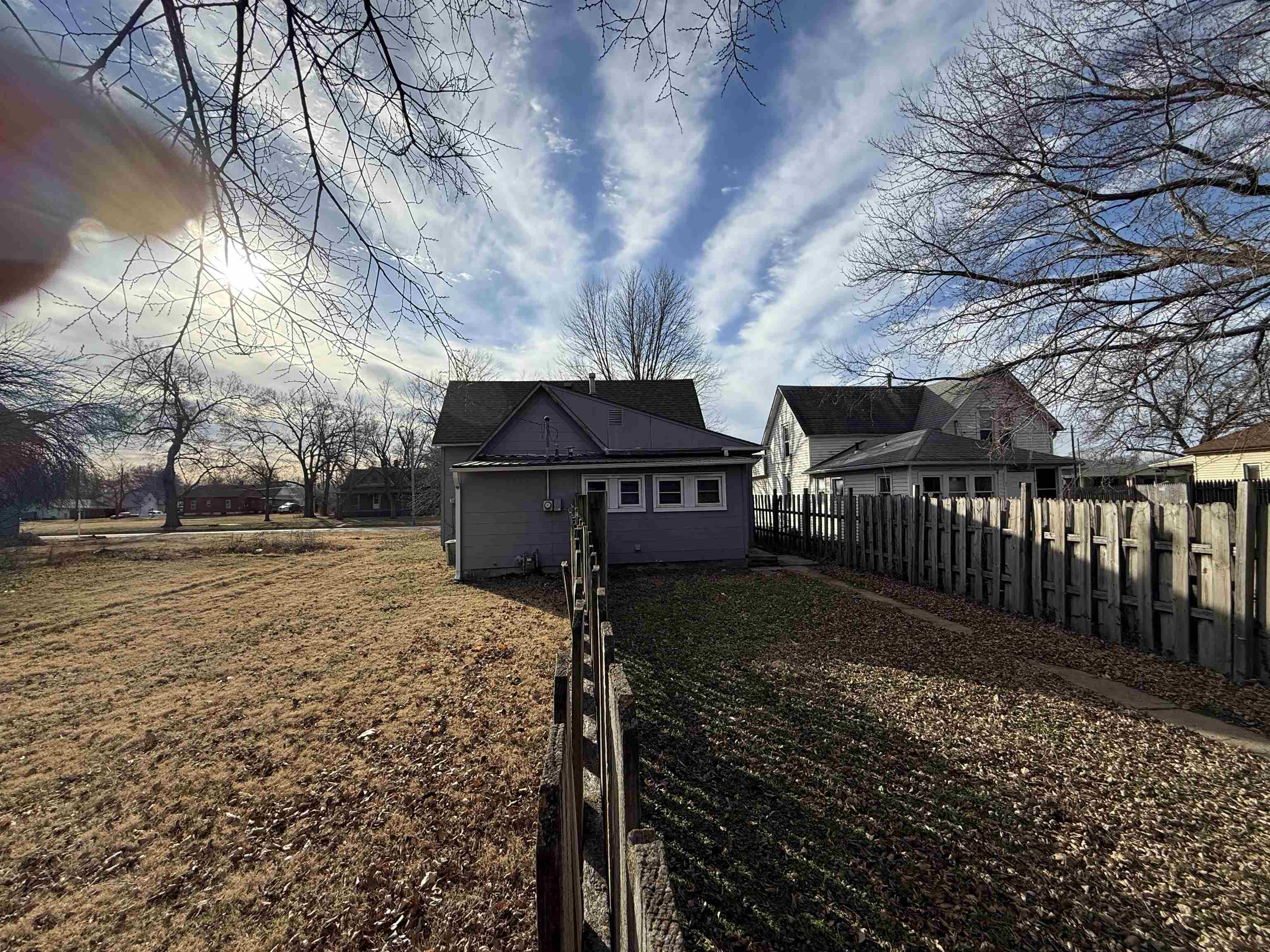 217 Crawford St, Clay Center, KS 67432