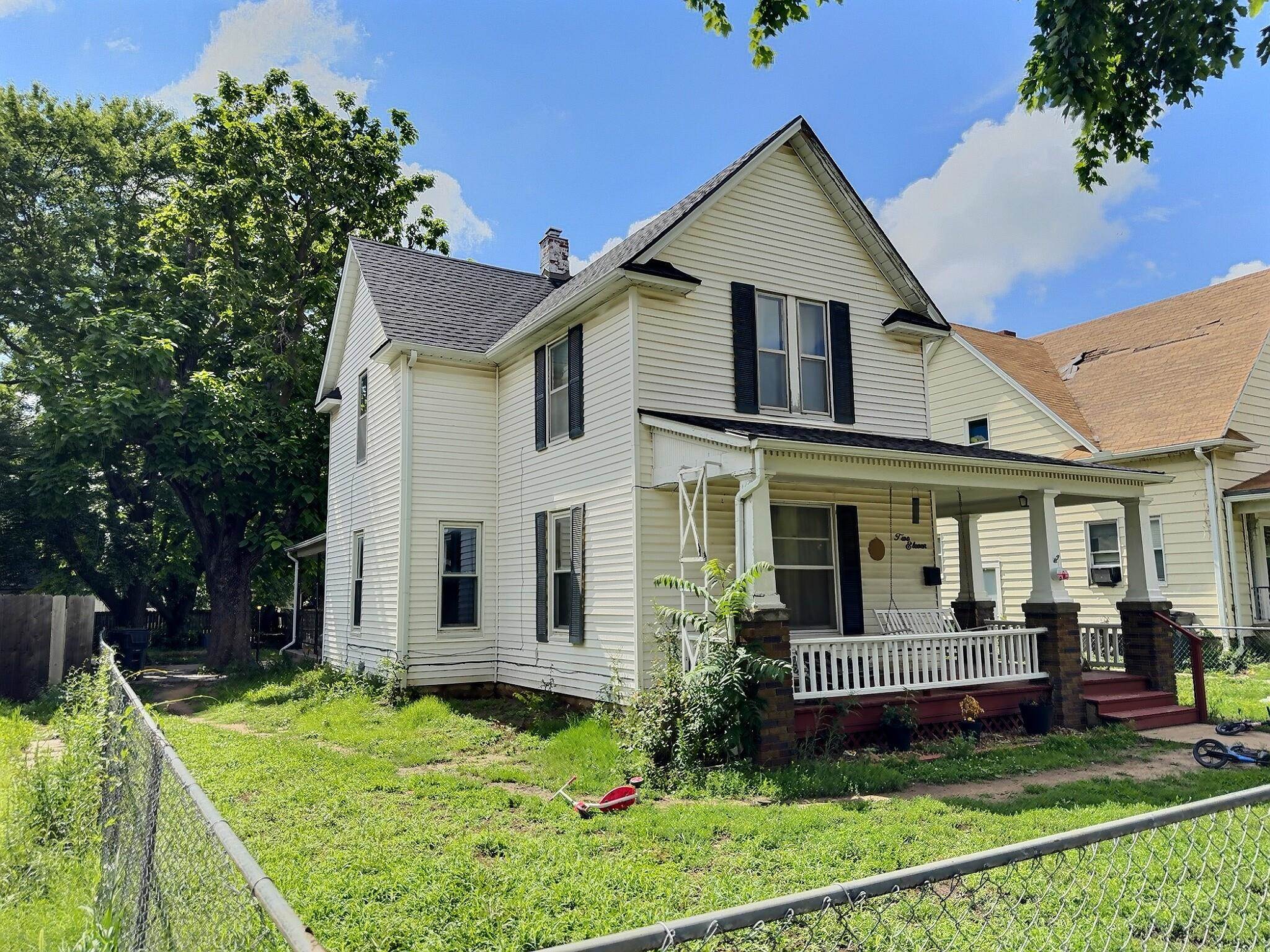 211 Allison St, Newton, KS 67114