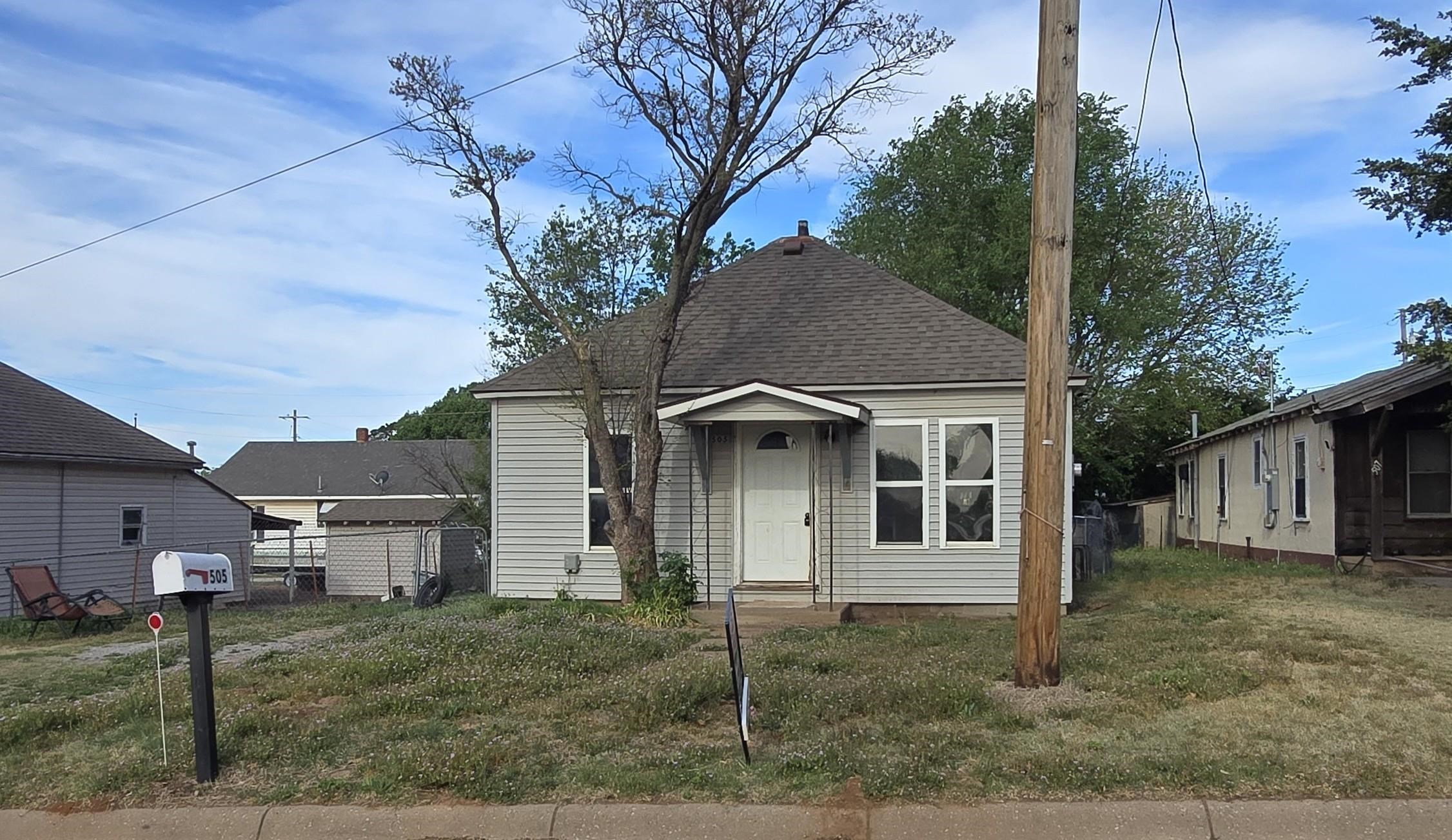 505 N Adams St, Medicine Lodge, KS 67104