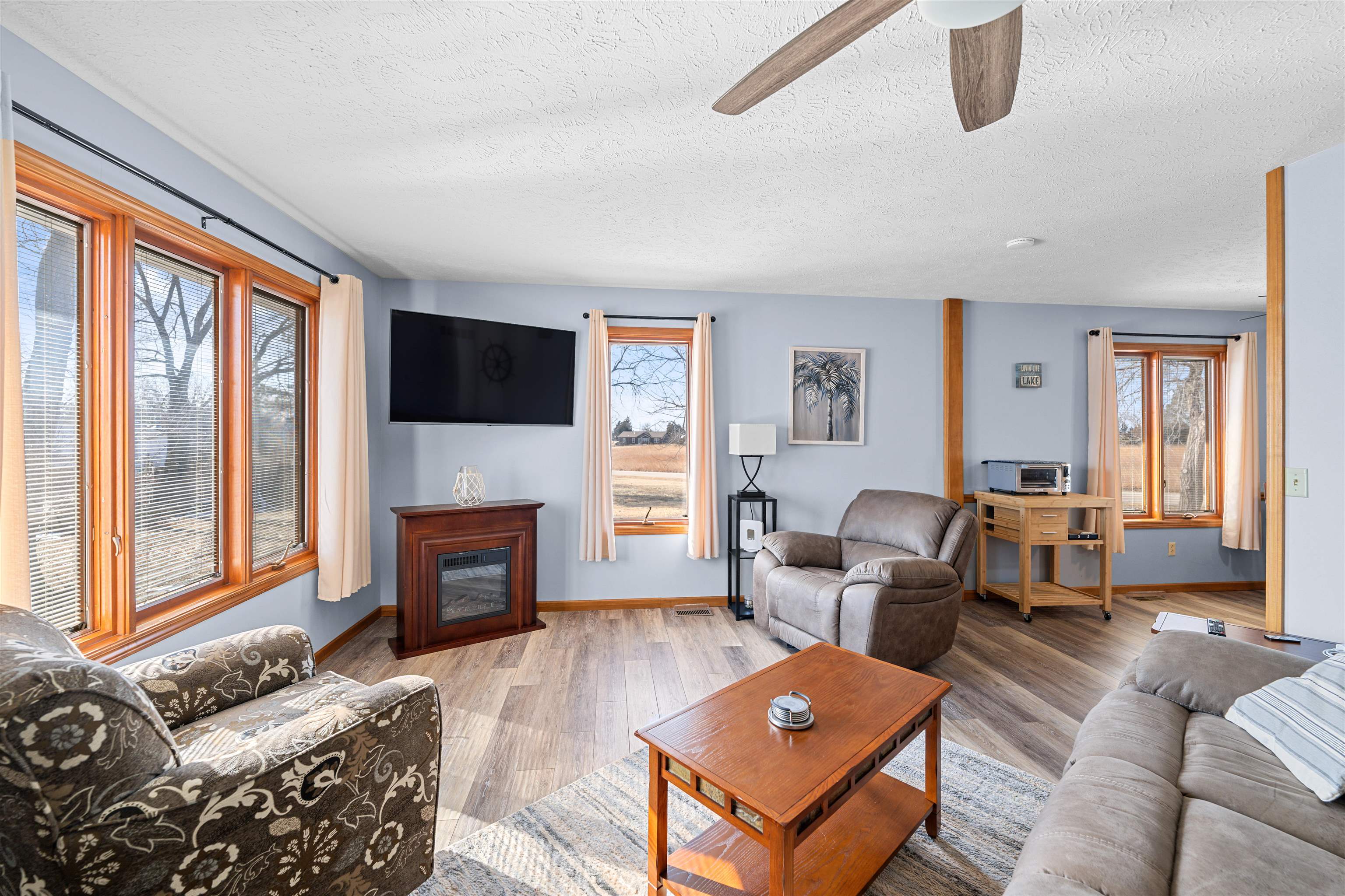 4 Utley Blvd, Marquette, KS 67464