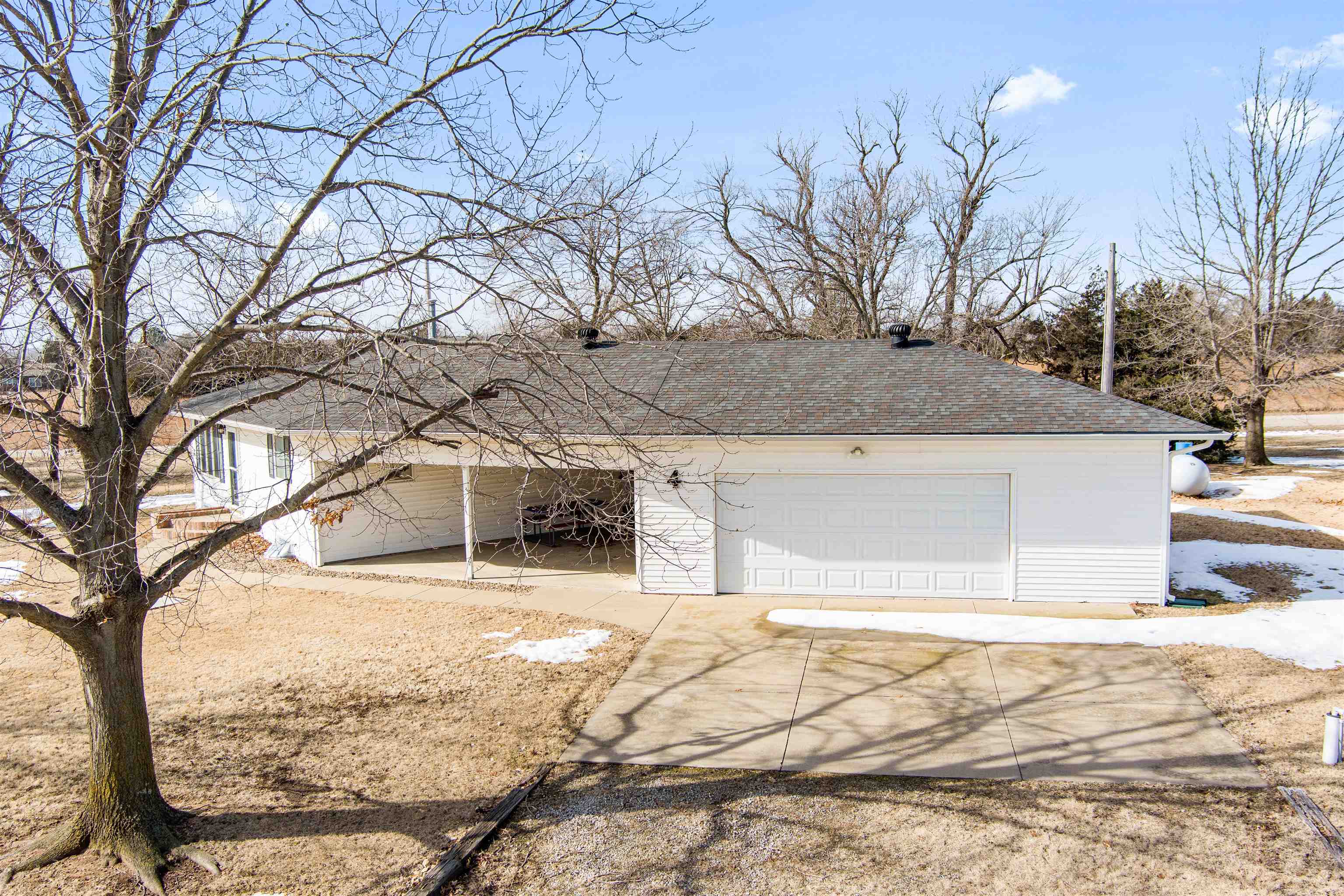 4 Utley Blvd, Marquette, KS 67464