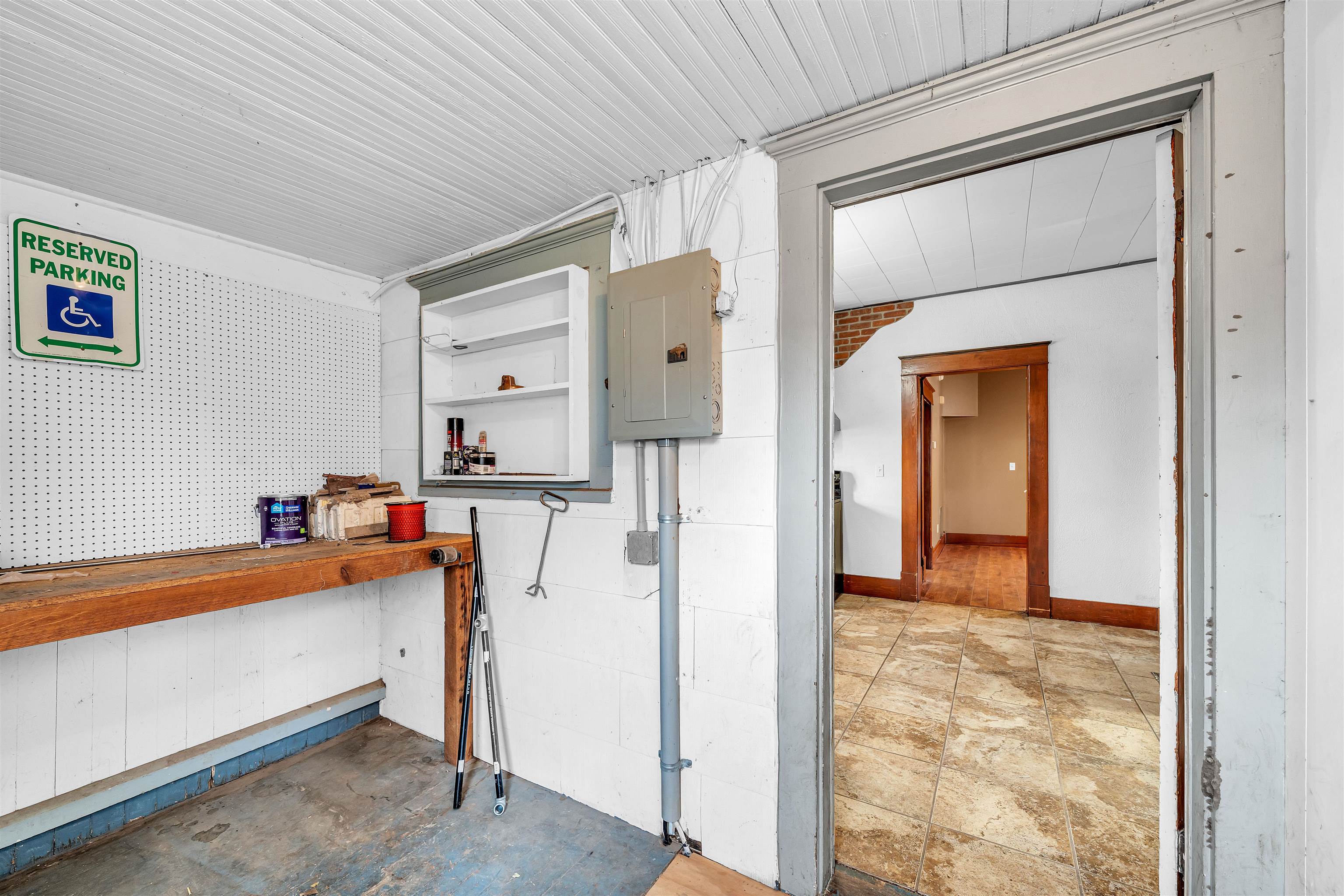 222 N Tracy St, Clearwater, KS 67026