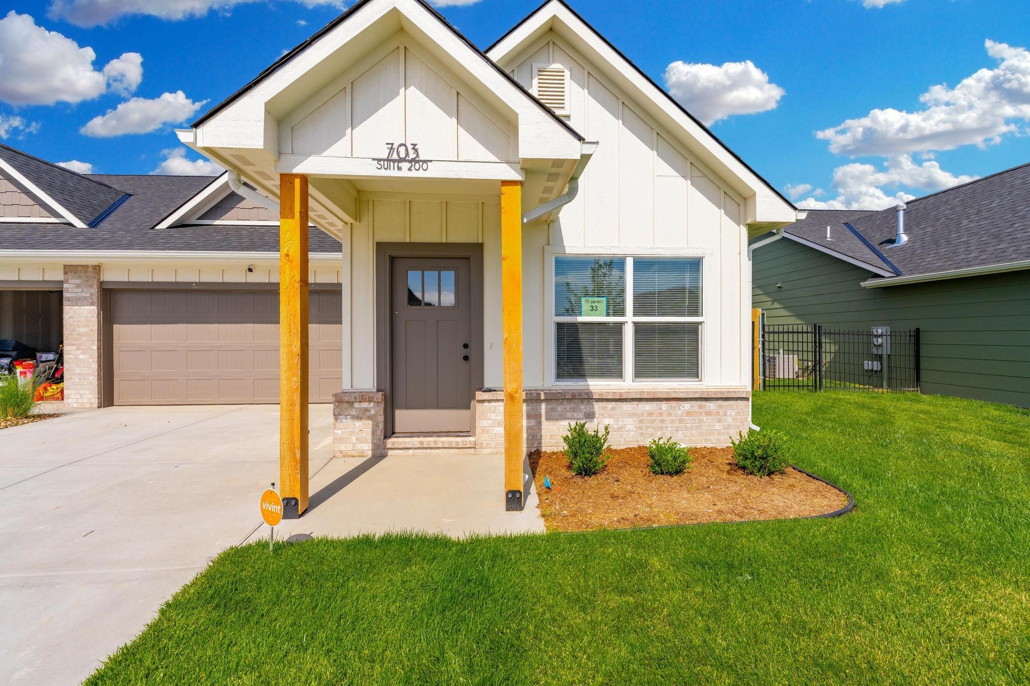 703 N Rainbow Lake St Unit 200, Wichita, KS 67235