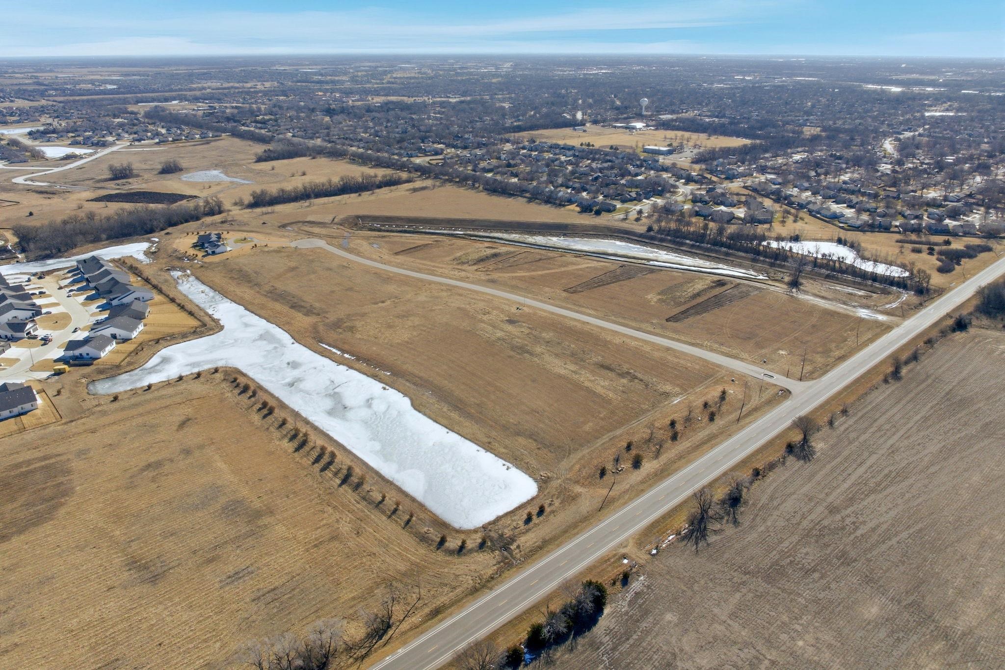 5140 Prairie Ct N, Bel Aire, KS 67220
