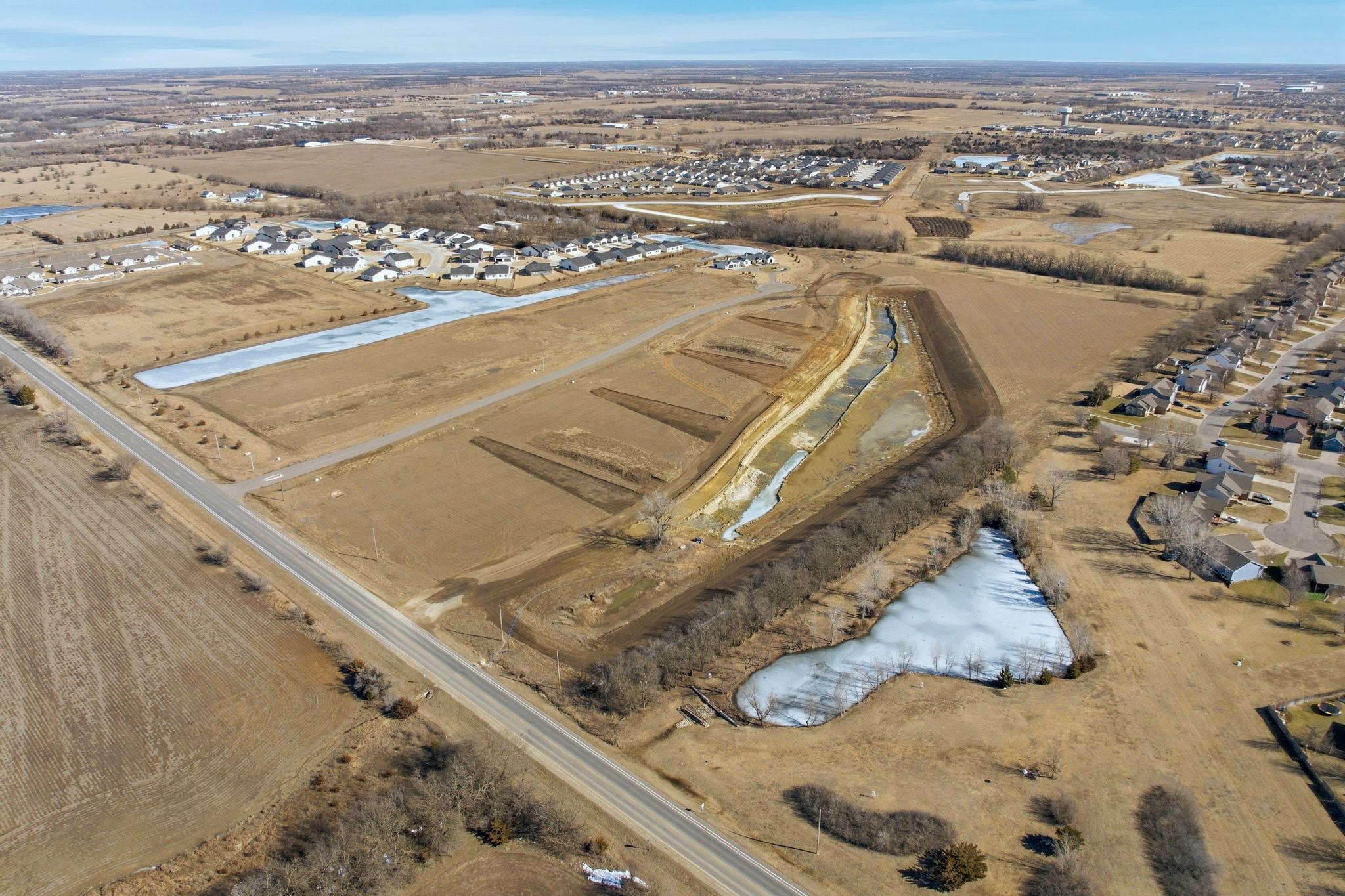 5130 Prairie Ct N, Bel Aire, KS 67220