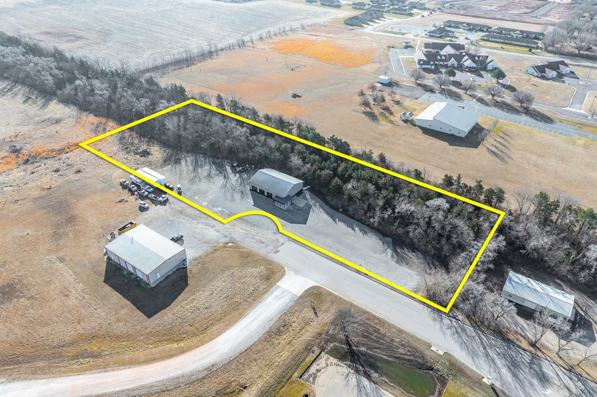 839 E Commercial St, Clearwater, KS 67026