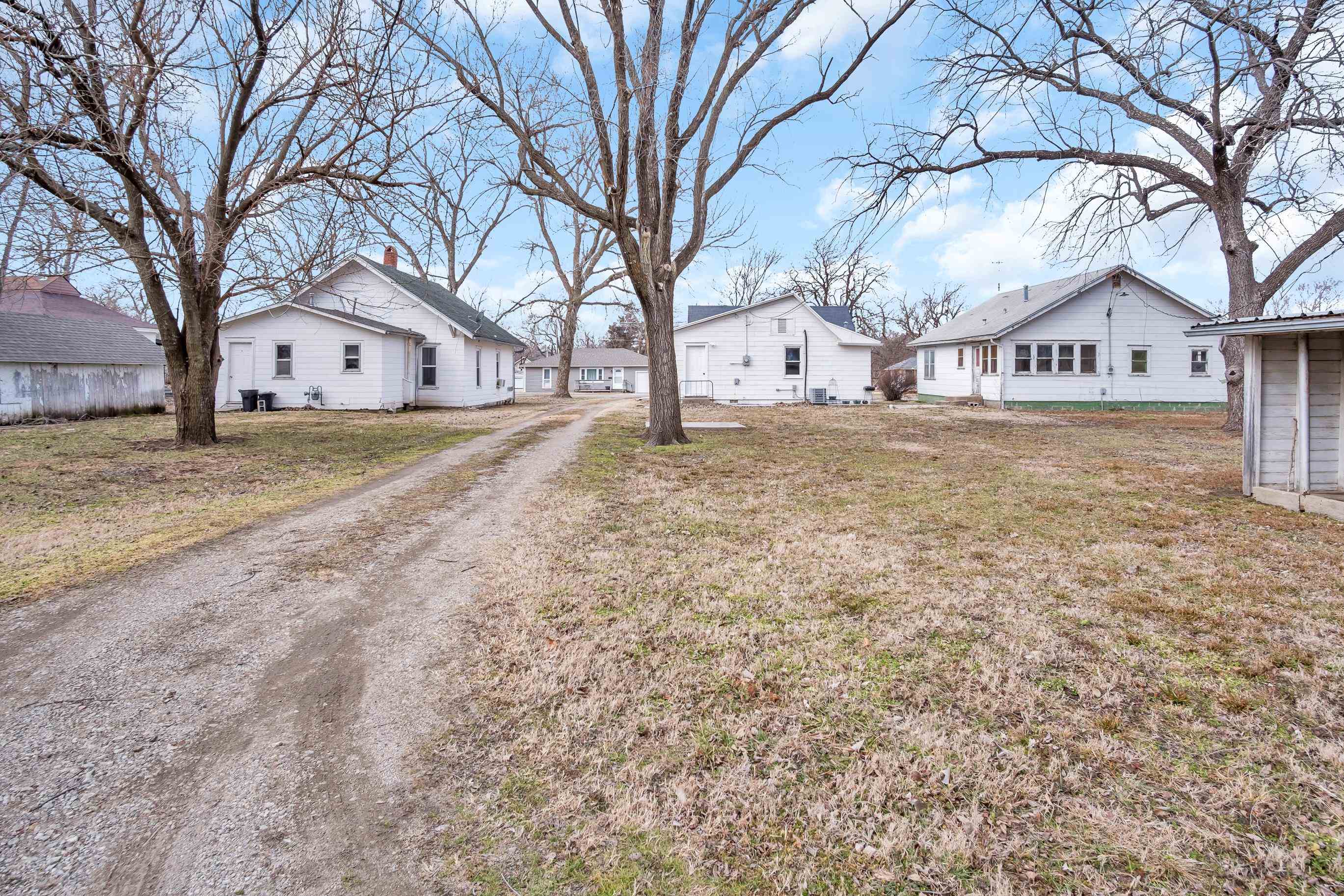 518 N Cedar St, Marion, KS 66861