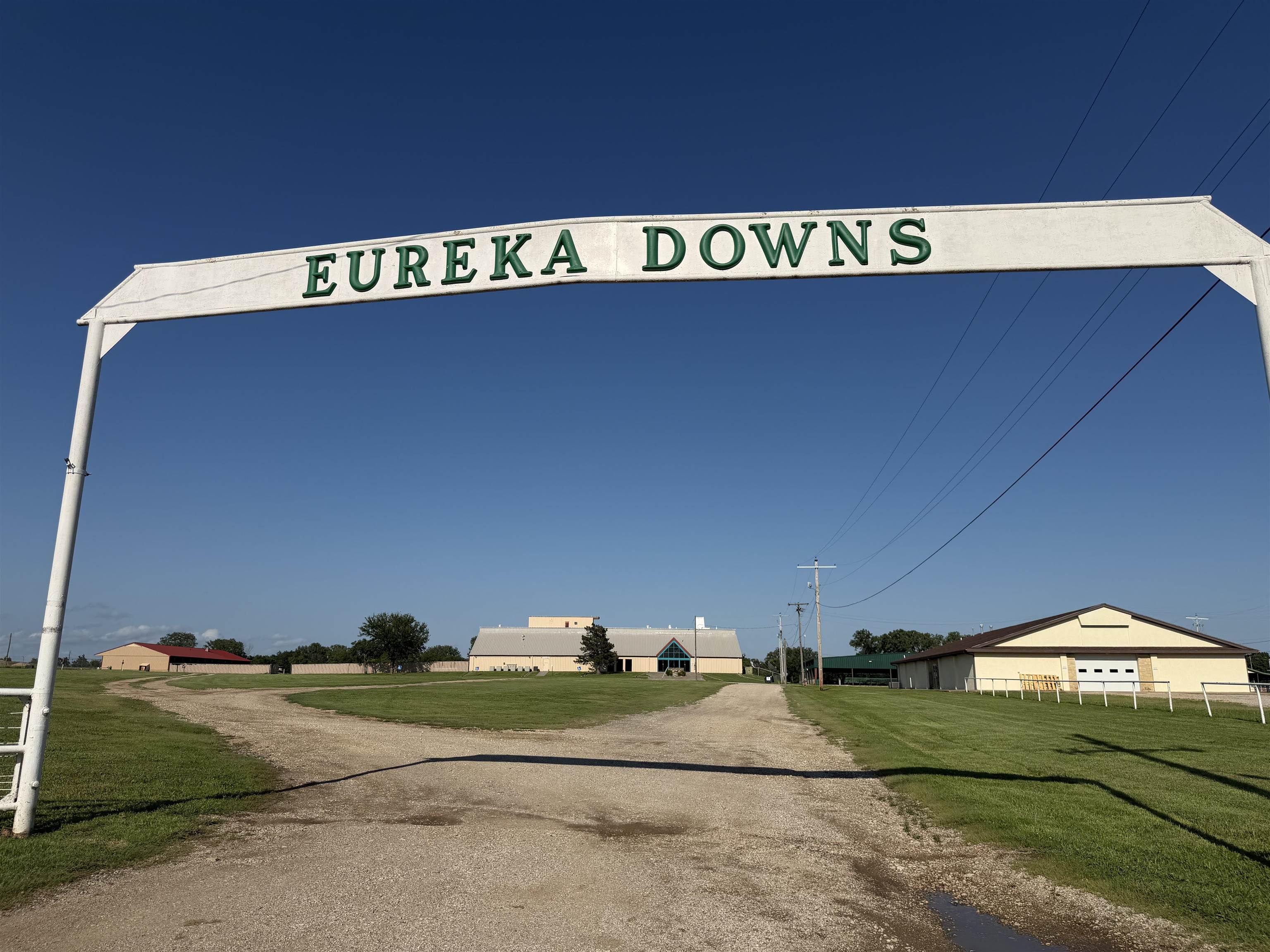 111 S Jefferson St, Eureka, KS 67045