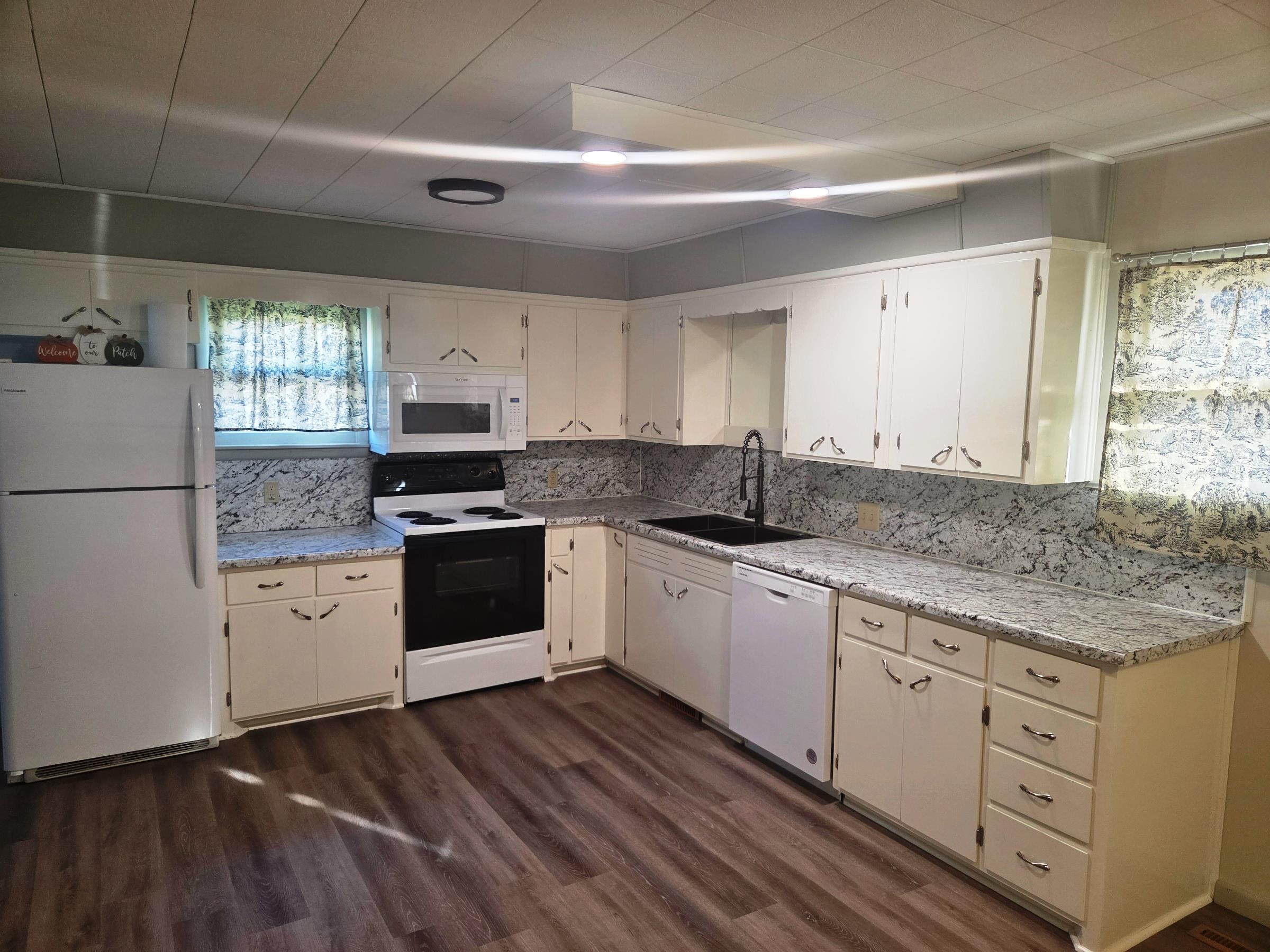 308 N Ash, Hillsboro, KS 67063