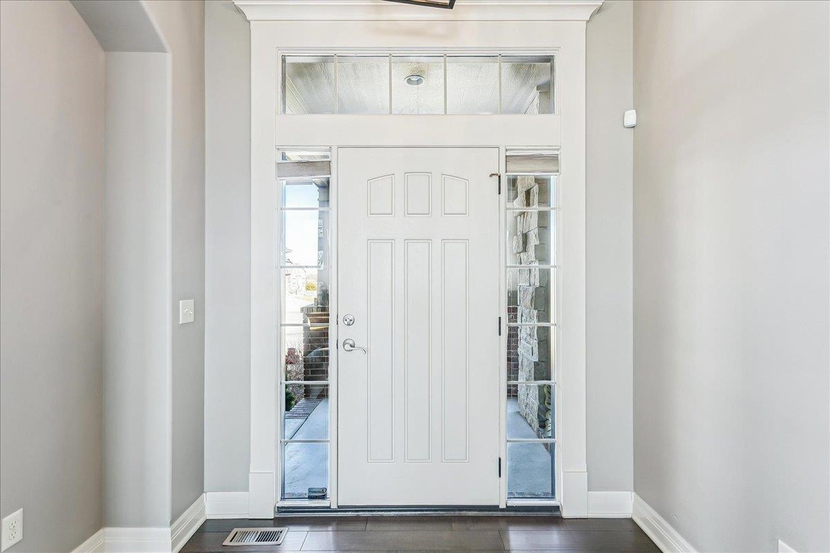 1401 N Shadow Rock Dr, Andover, KS 67002