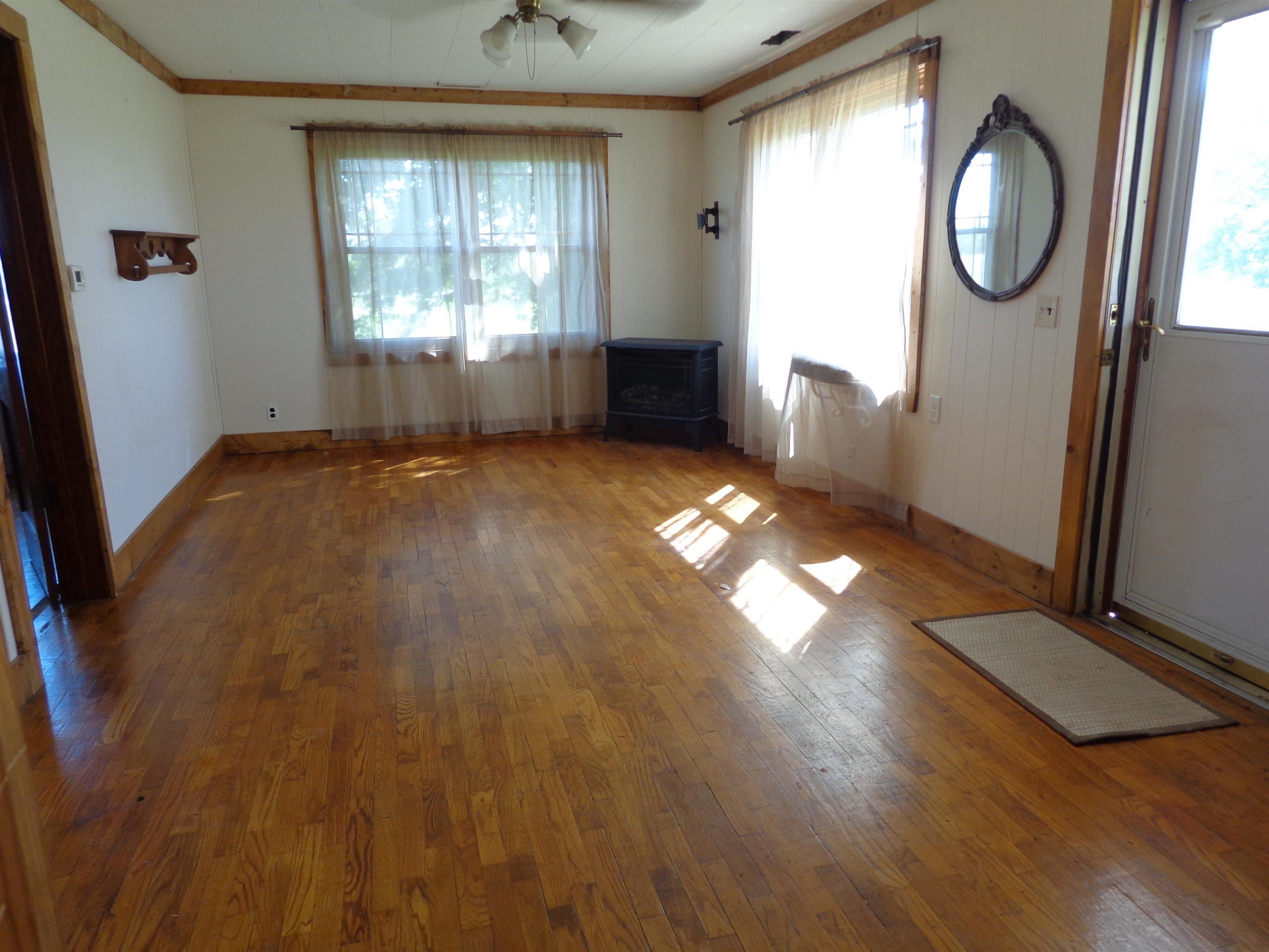 1217 S Mayfield, Caldwell, KS 67022