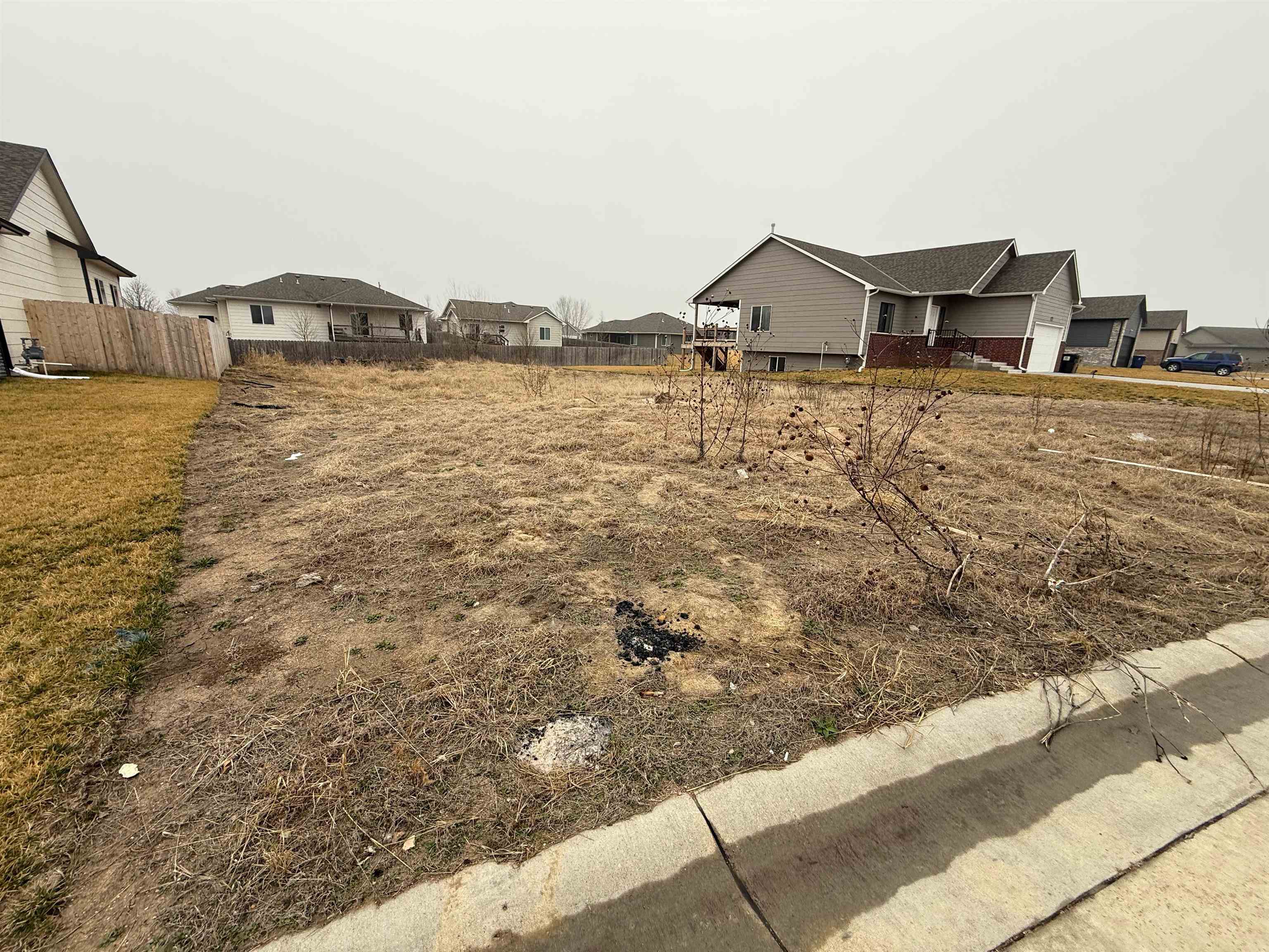 5833 N Newport St, Park City, KS 67219