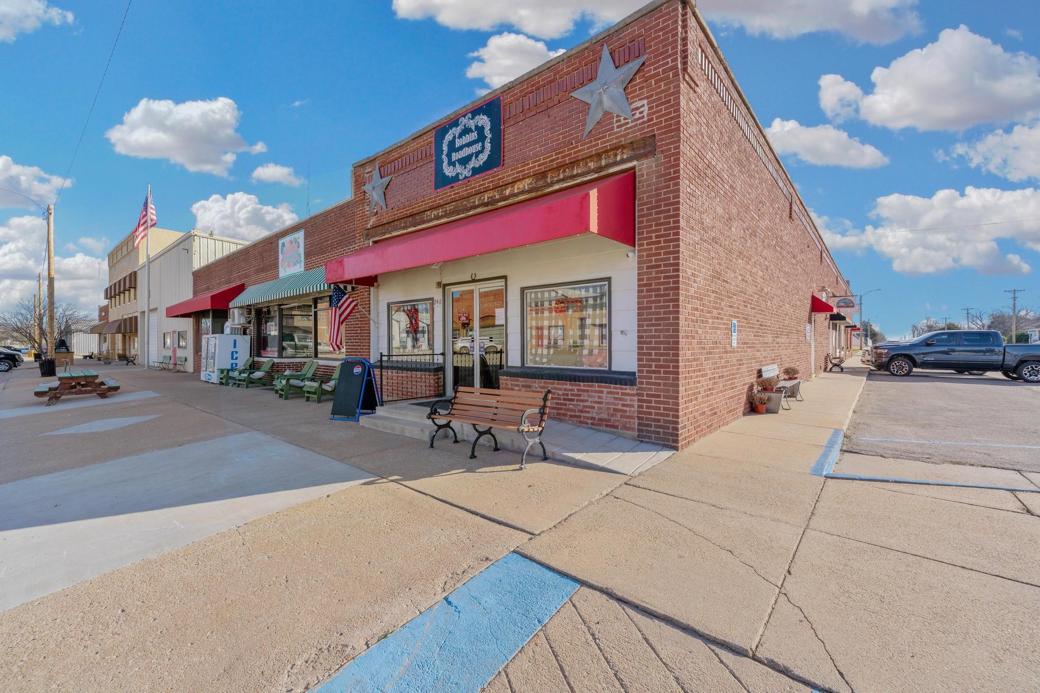 242 S Main St #246 S Main, Norwich, KS 67118