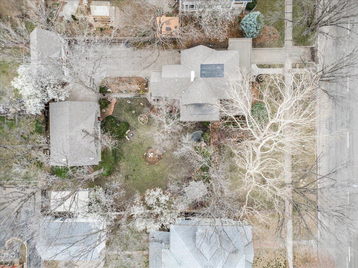 1421 N Park Pl, Wichita, KS 67203