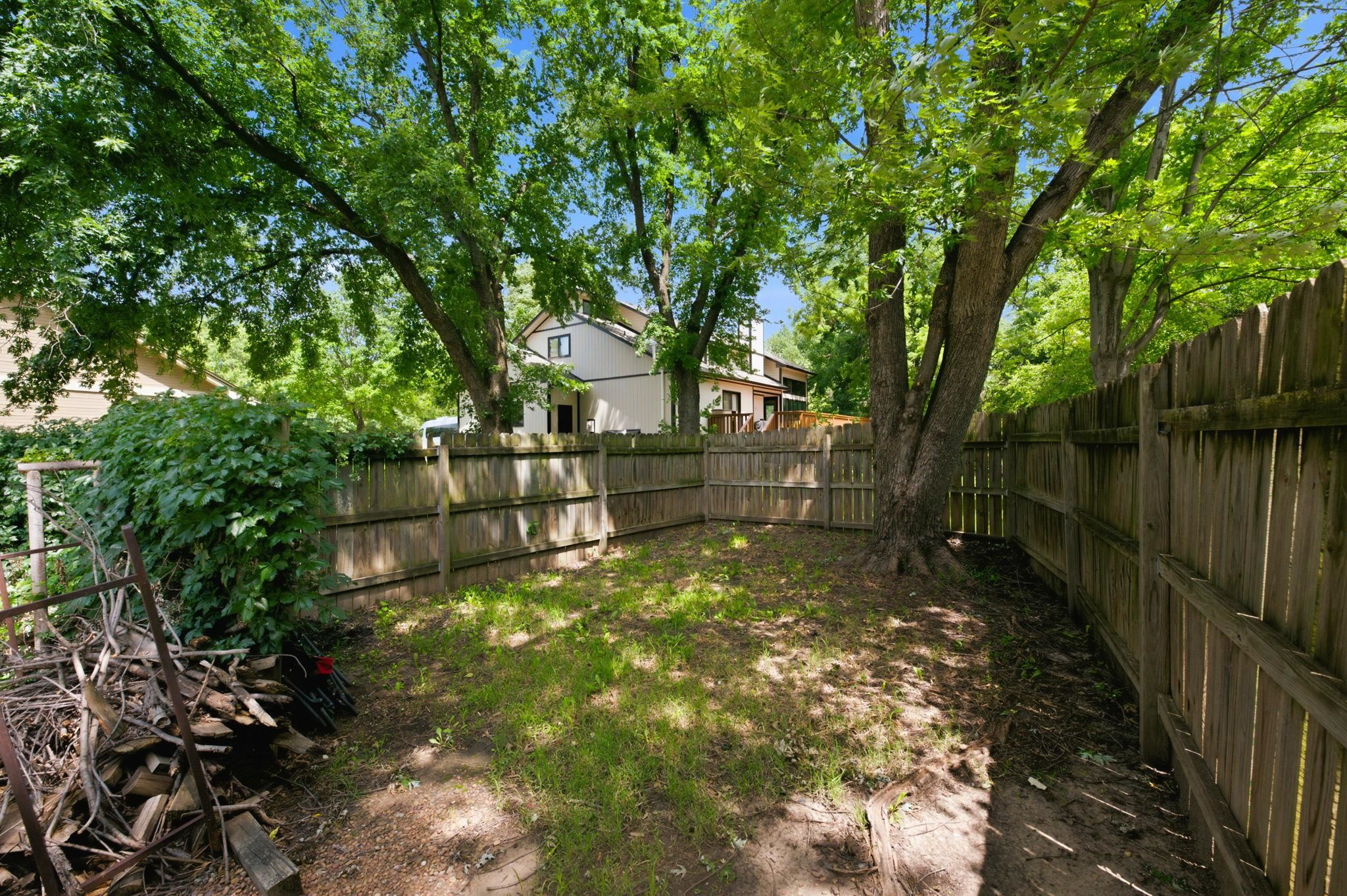 519 S Partridge Ln, Derby, KS 67037