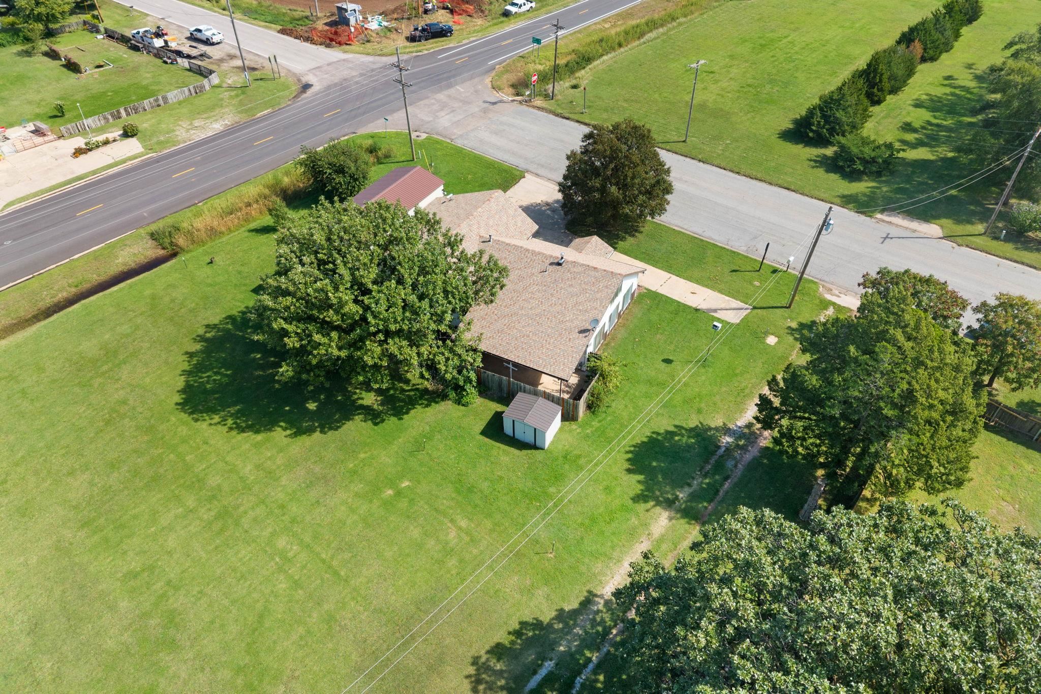 113 S Robbins Rd, Norwich, KS 67118