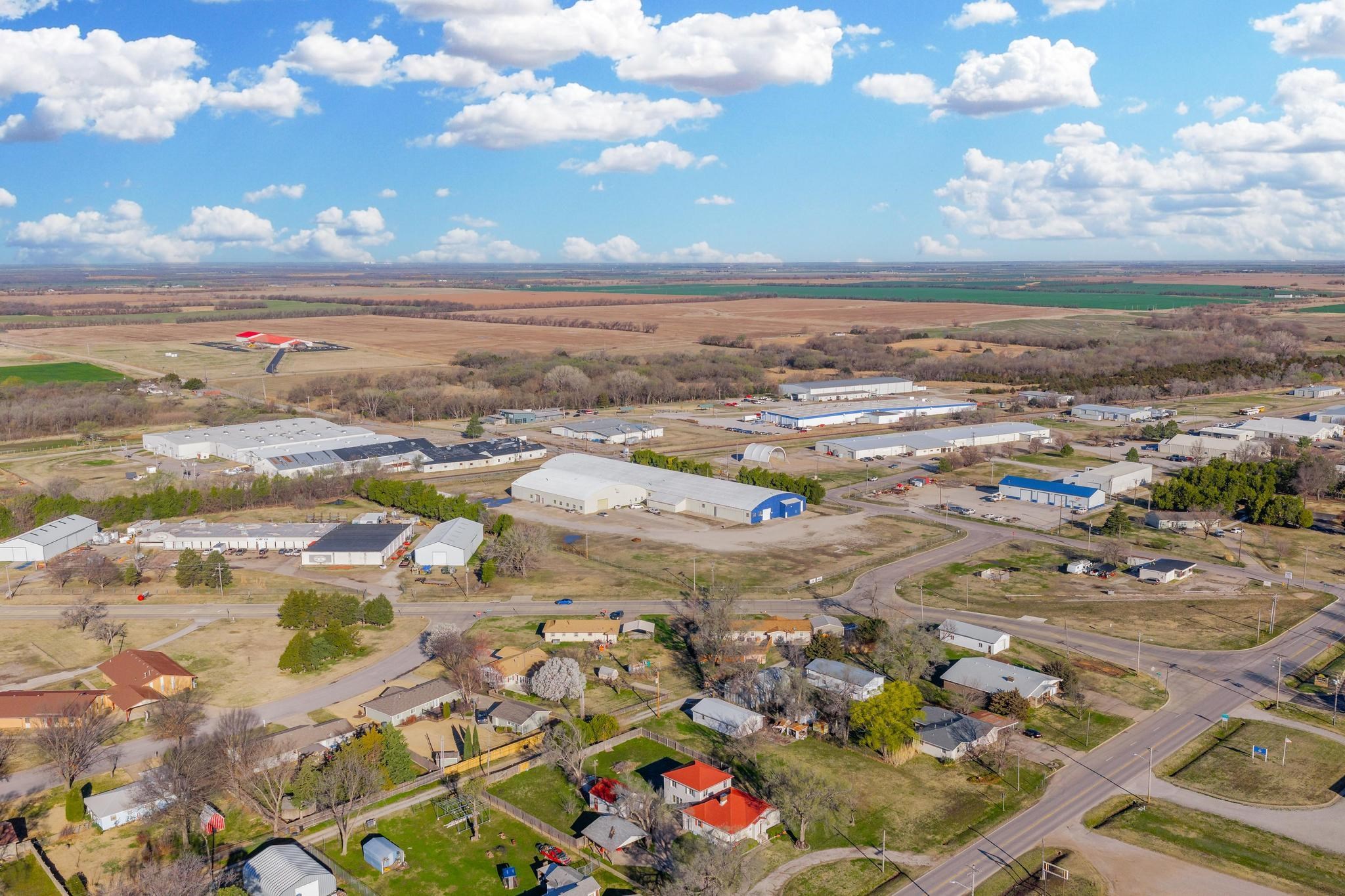 202 E Hillside, Wellington, KS 67152
