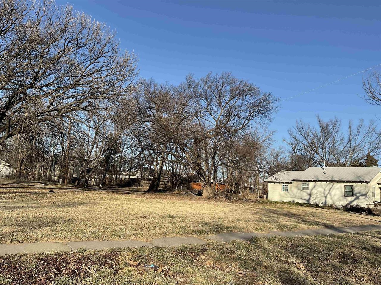 Lots 126-127 N Minnesota St, Wichita, KS 67214