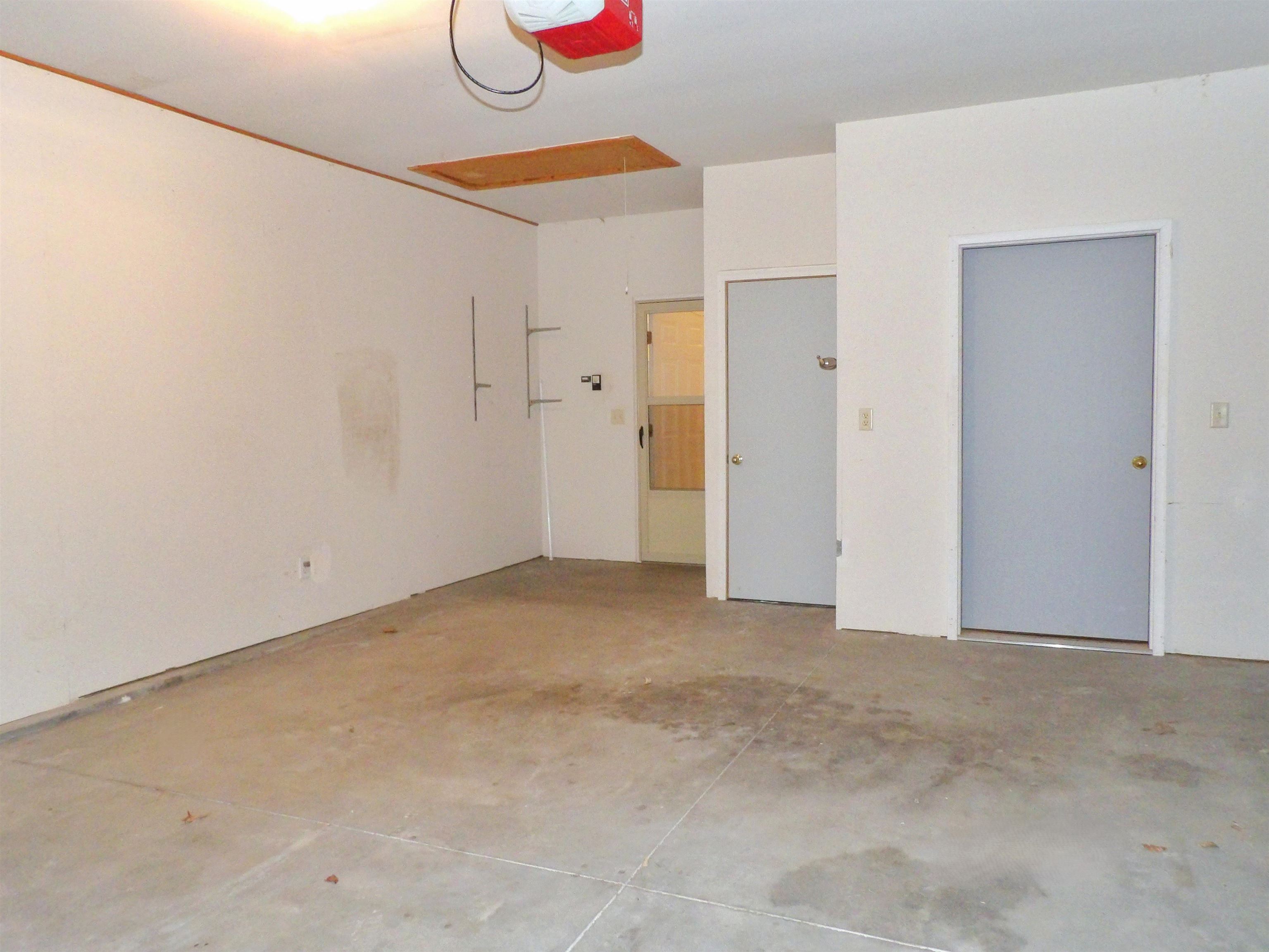 3121 W Westwind Bay, Wichita, KS 67205